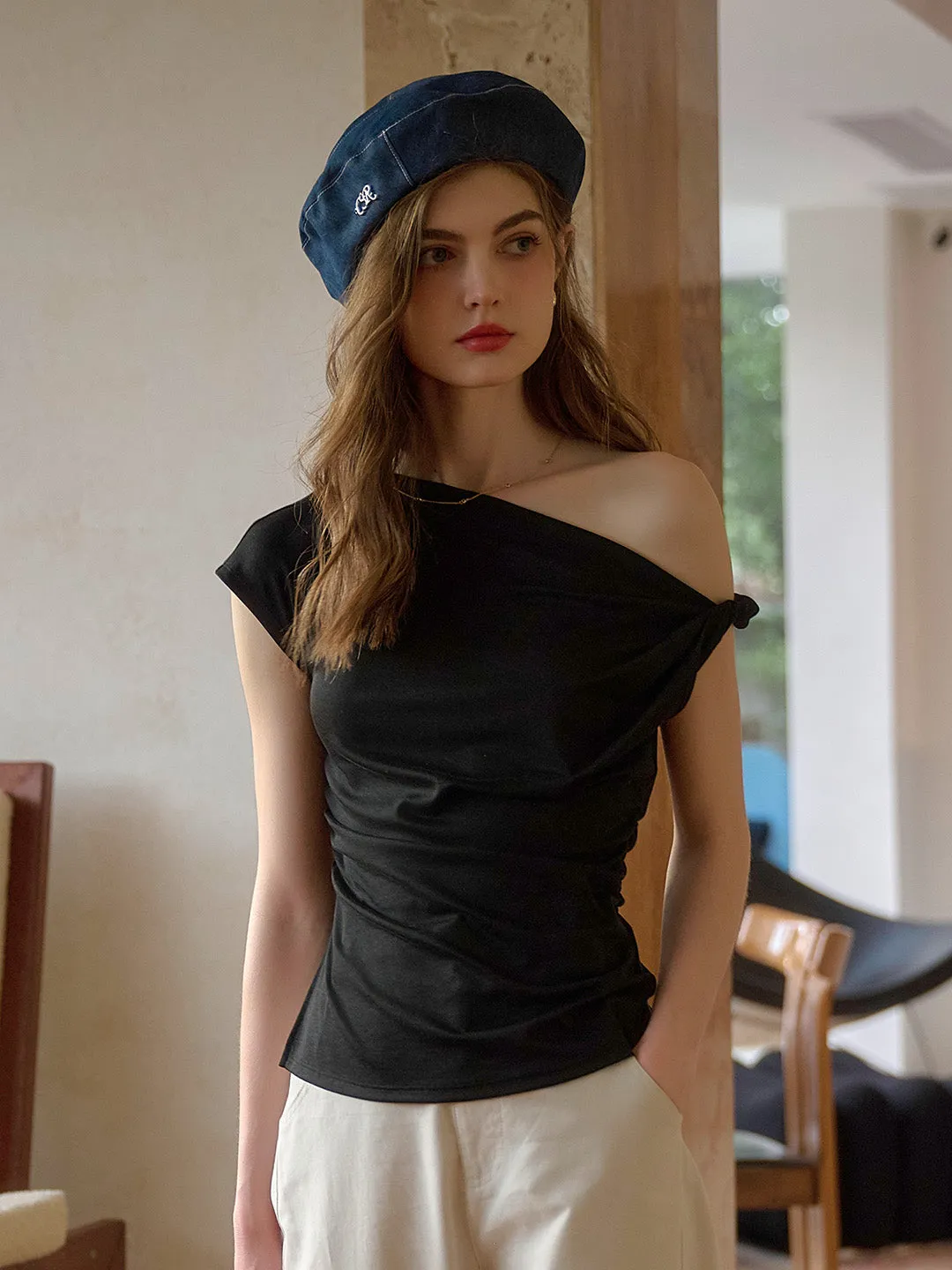 Andrea Off-shoulder Waist Lyocell Top Non Restrictive Cut Ventilated Panel Design