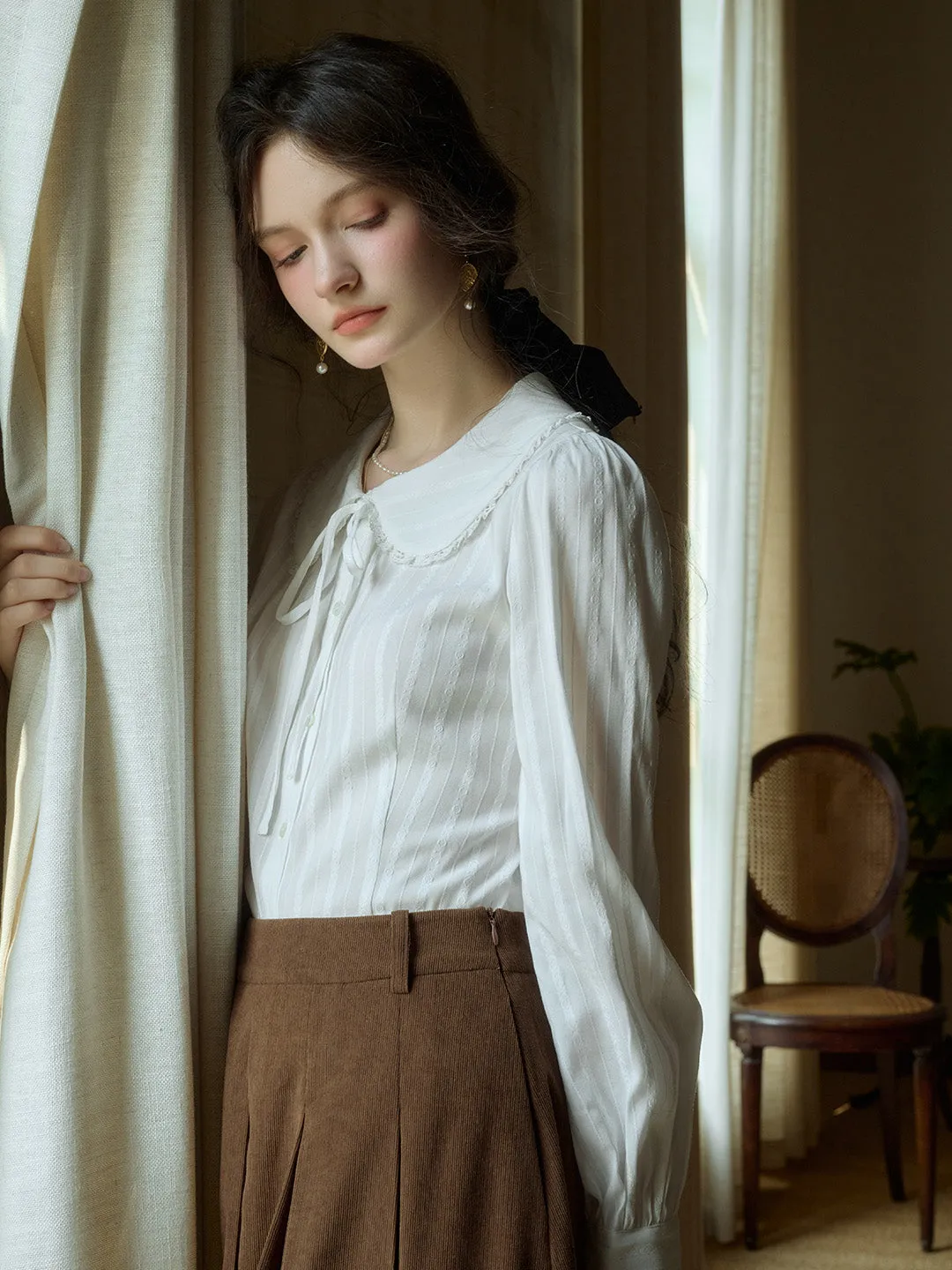 Addilyn Romantic Doll Collar Lace Stitching Tie Eedwardian Style Blouse Relaxed Sweatshirt FlexibleRibbing