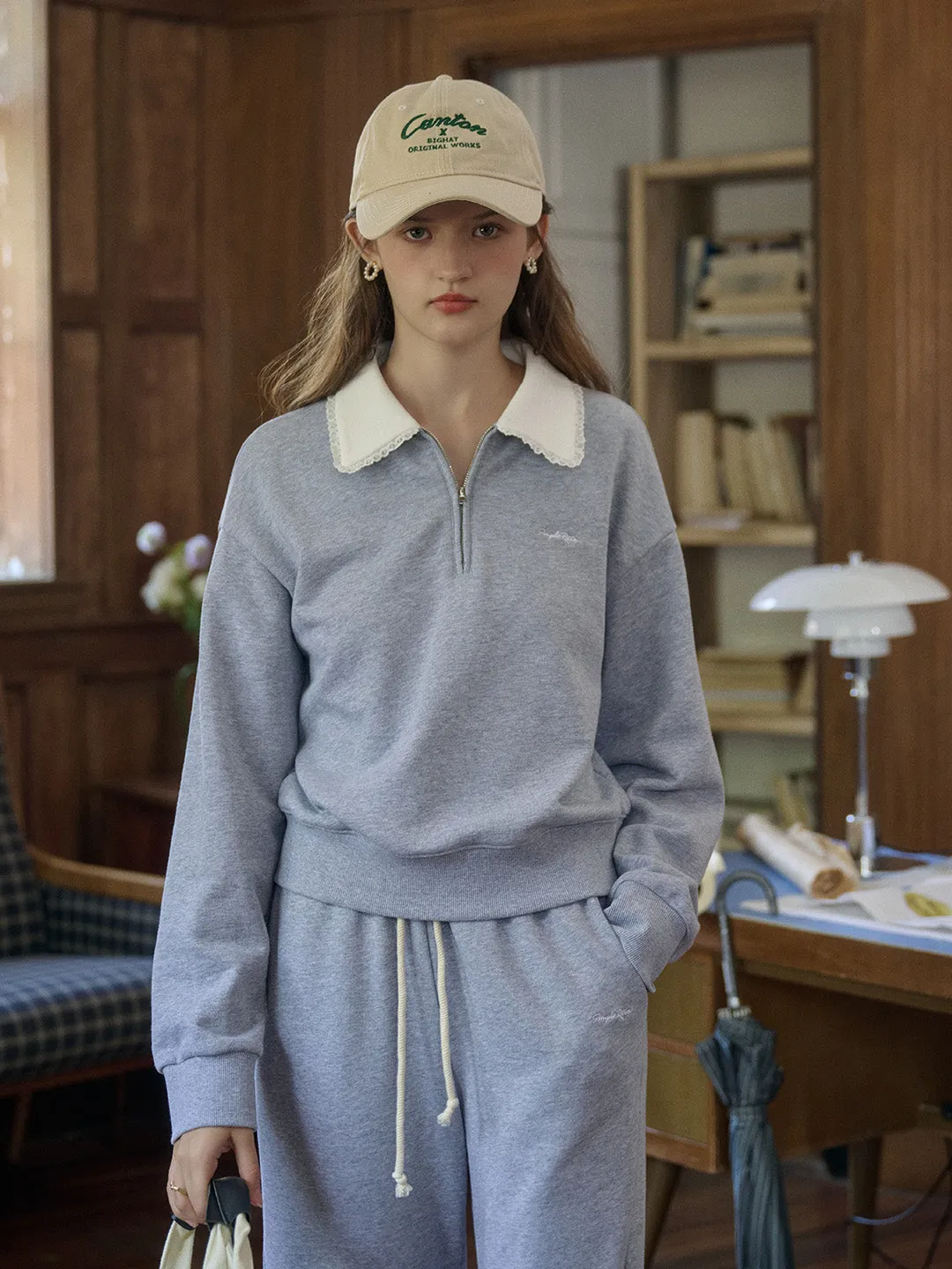 Amoura SR Logo Embroidered Contrast Color Lace Lapel Cotton Sweatshirt Zipper Closure