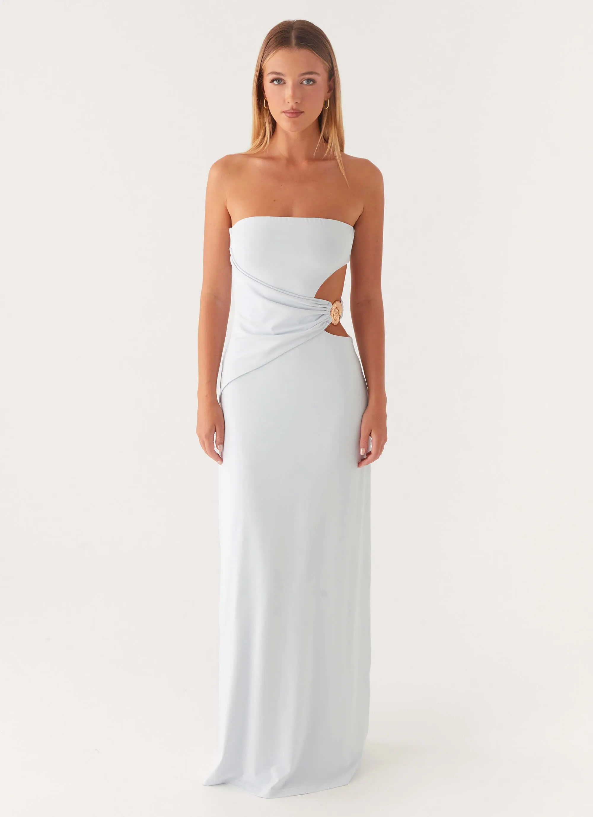 Anetta Maxi Dress - Pale Blue Layered Fit Subtle Texture
