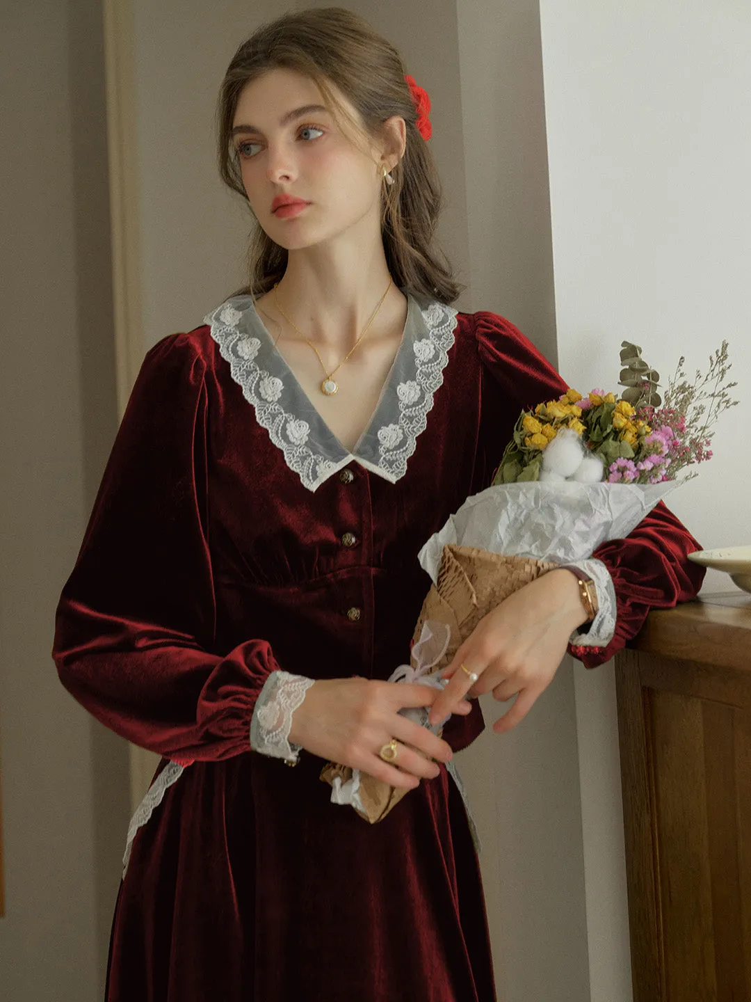 ??Final Sale??Megan V-neck Contrast Lace Lapel Cuffs Splicing Velvet Blouse - Red Seamless Design RibbedTrims