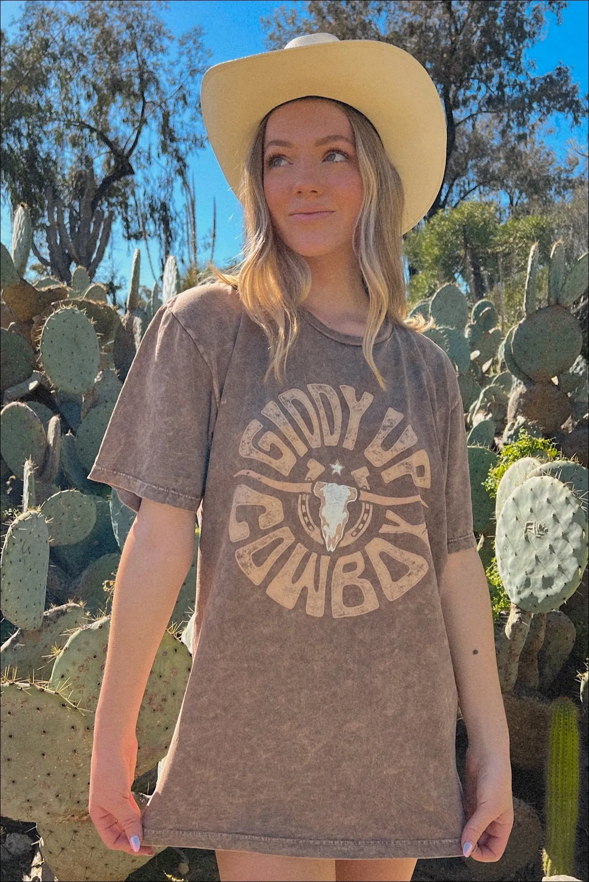 Pre-Order Giddy Up Graphic Tee - Mocha Cold Weather