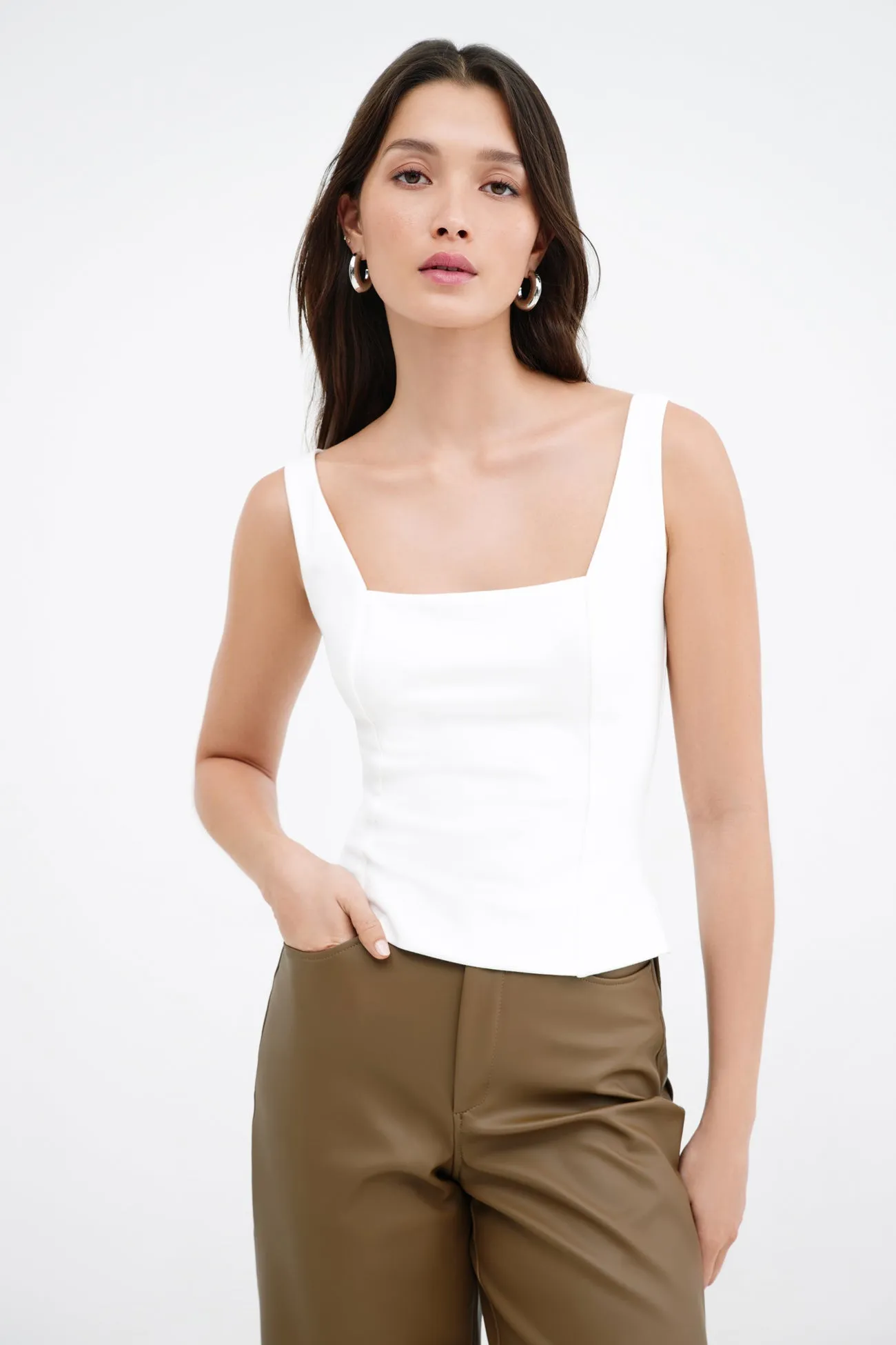 NoiseReduciting Zipper Anya Top