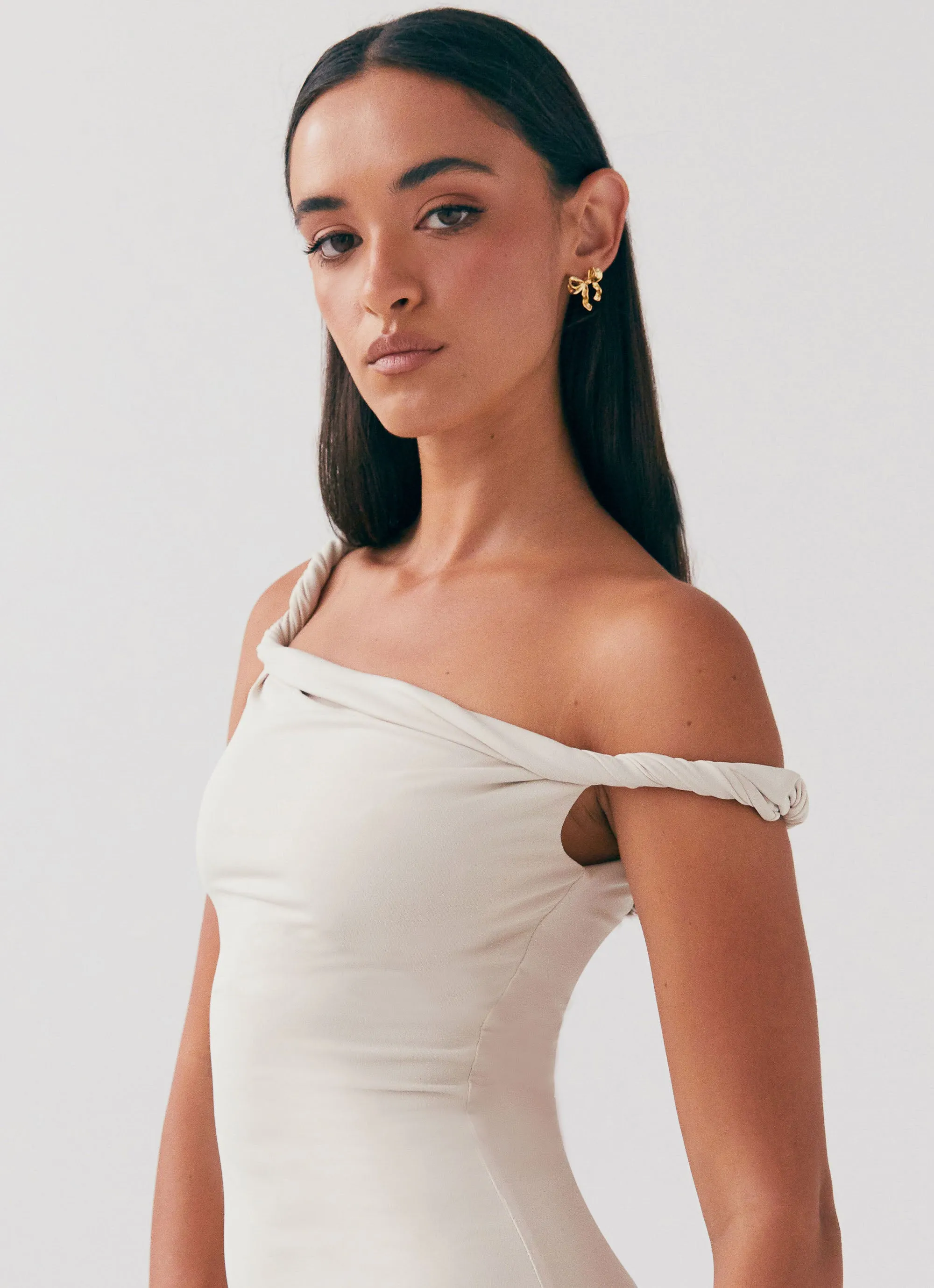 Arabella Twist Shoulder Maxi Dress - Beige Linen Soft Daily Comfort