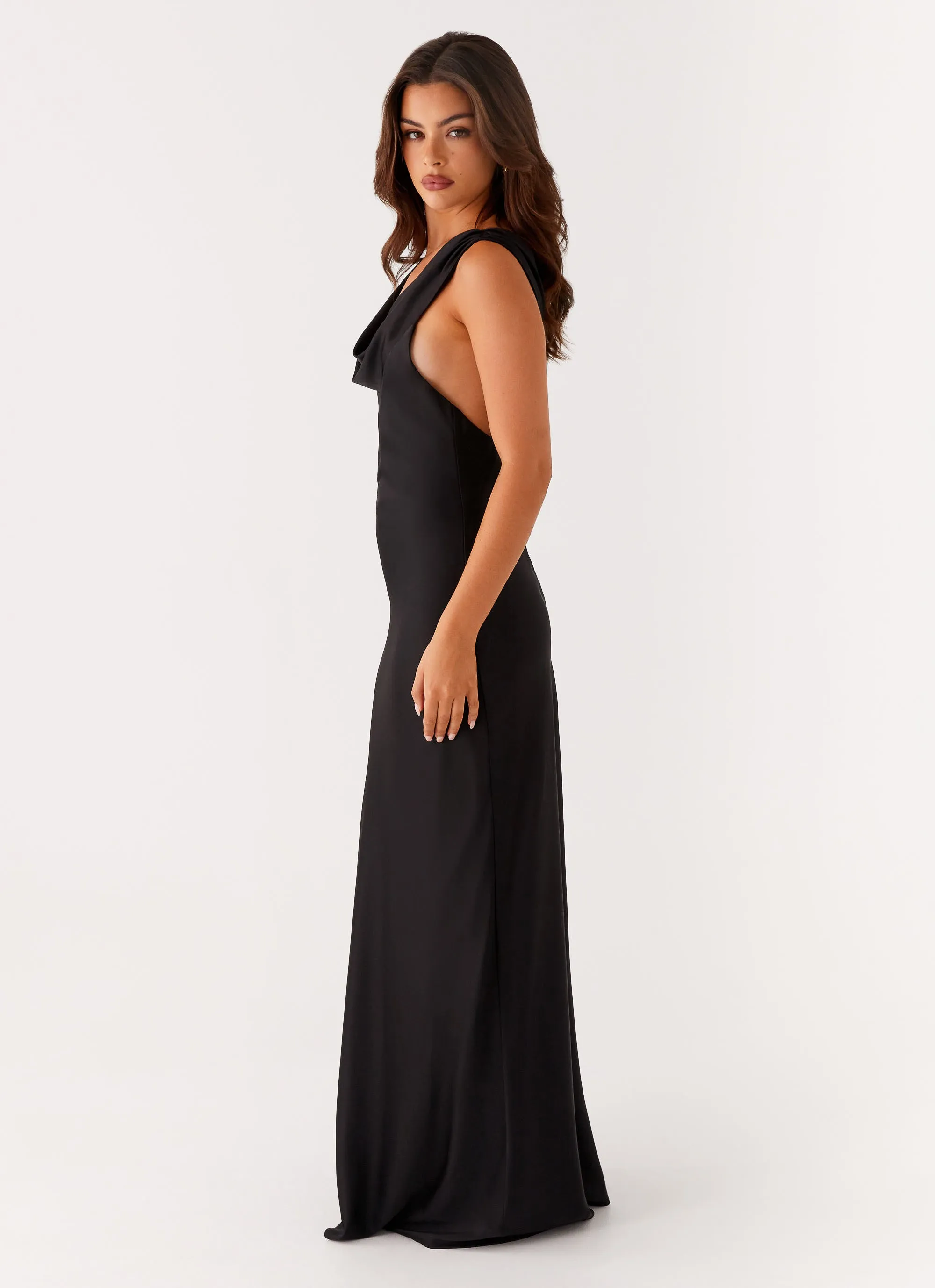 Arya Maxi Dress - Black Chic Comfort Wear