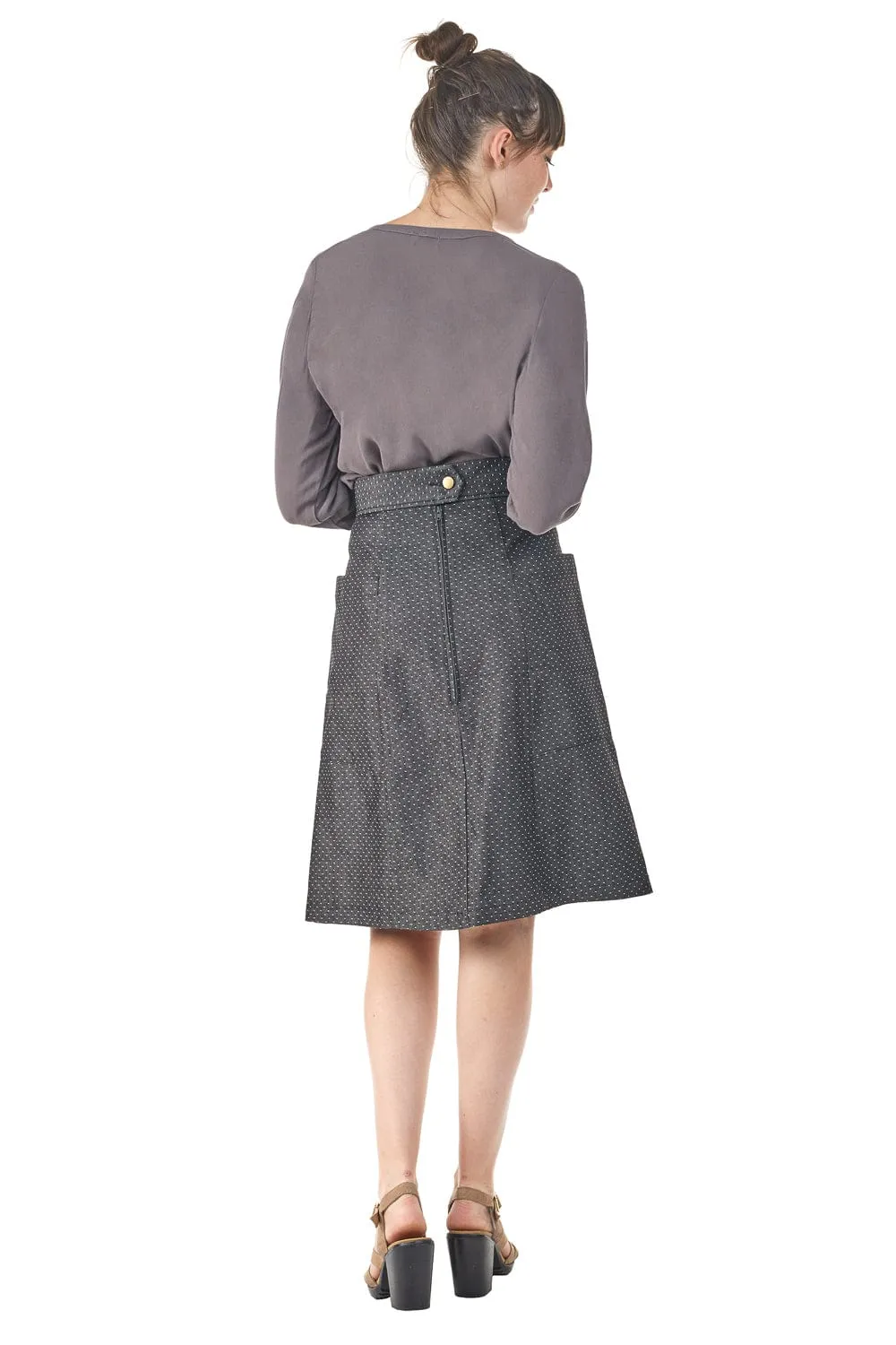 Moisture Lock Technology Breath Friendly Atheno Skirt in Smoky Dot