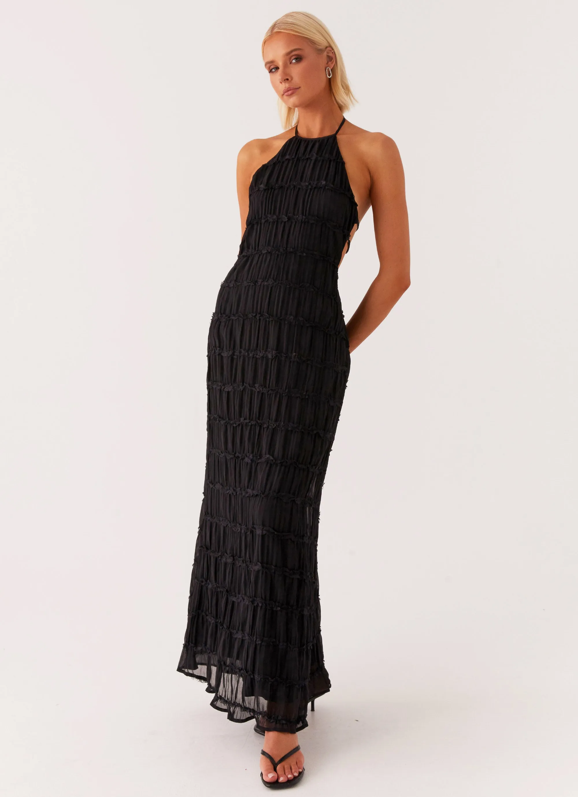 Fluid movement Vintage-Inspired Aullie Maxi Dress - Black