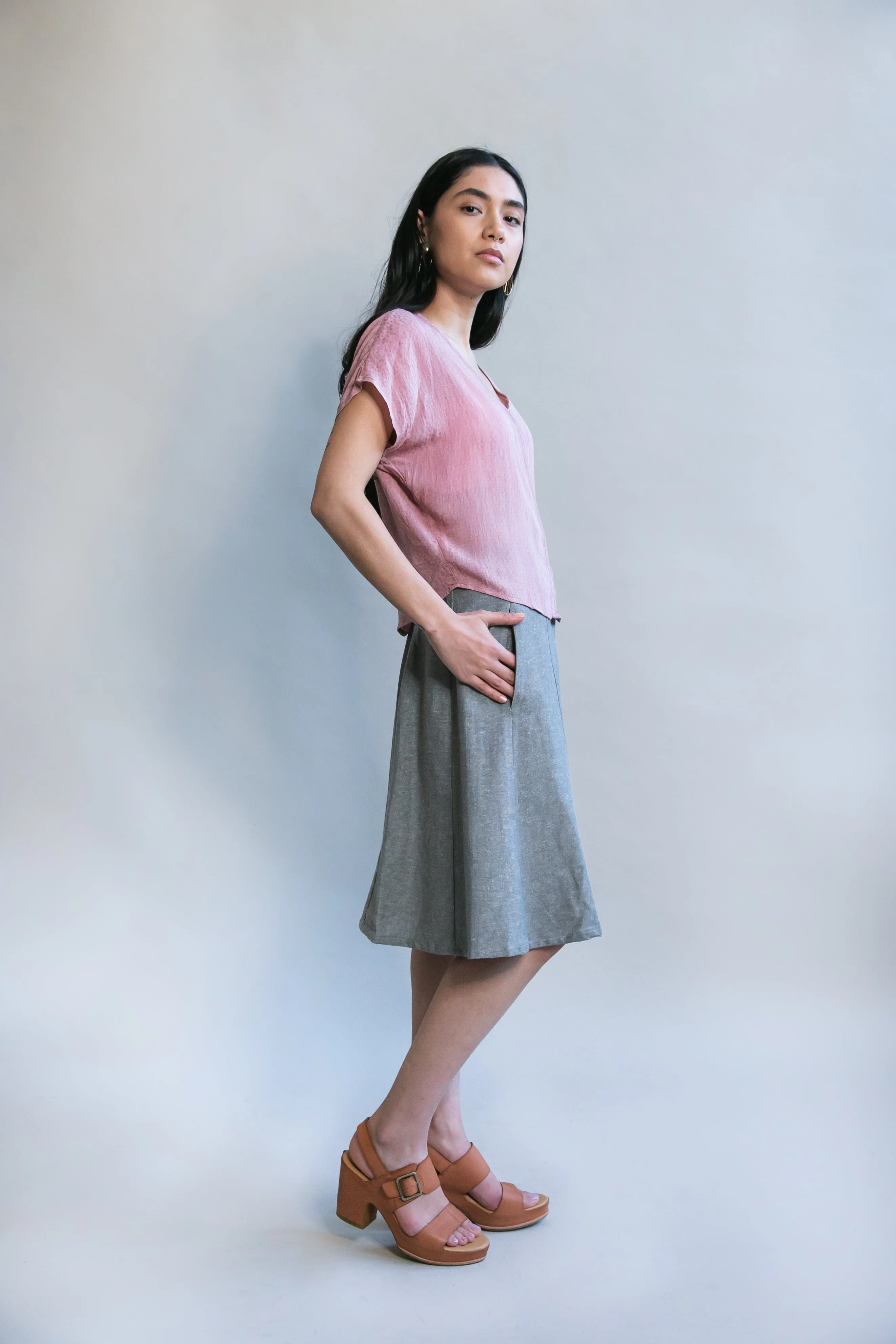 Bae Skirt in Taupe Linen Elastic waist ReinforcedBeltLoops
