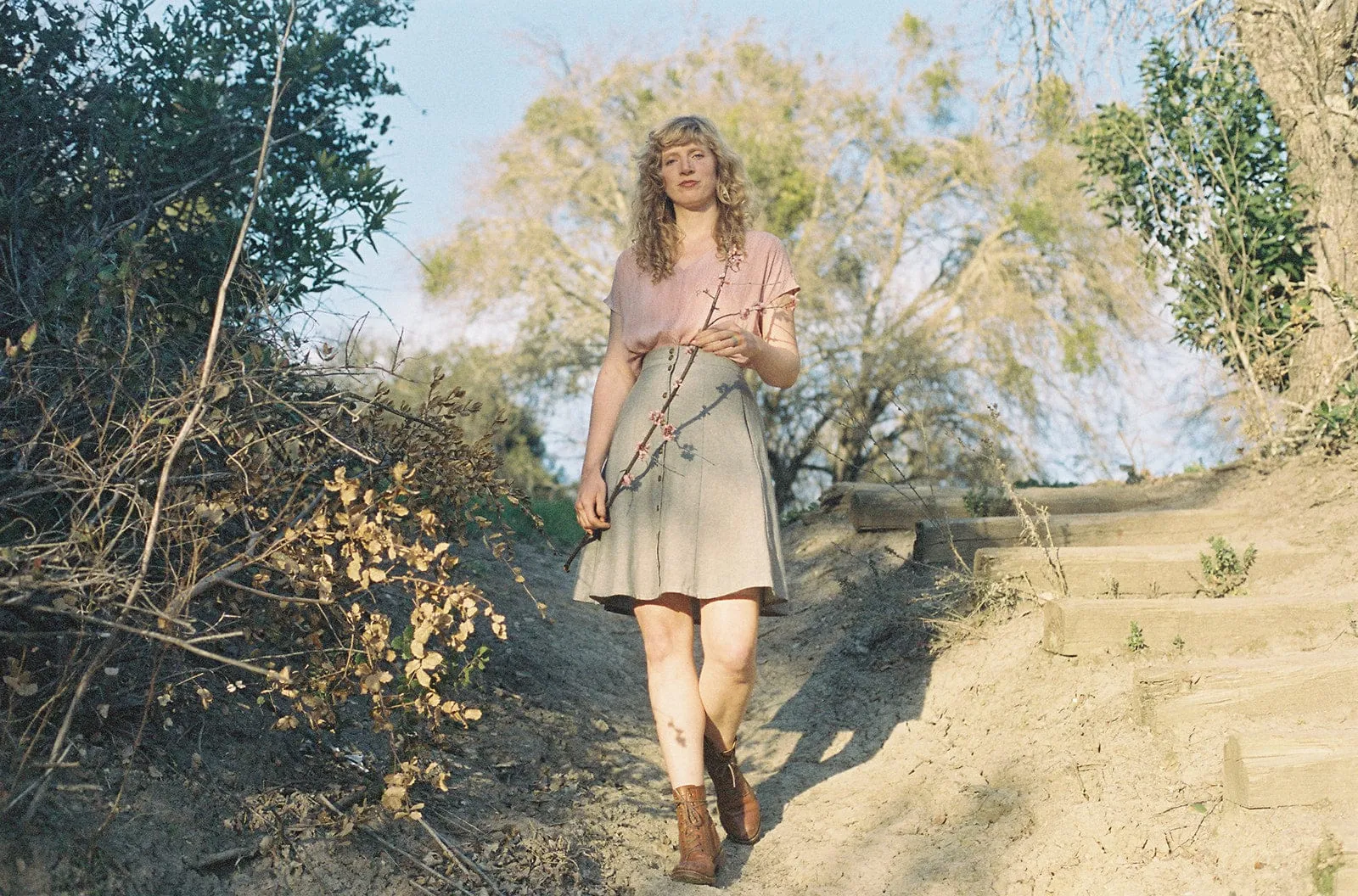 Essential Wear Bae Skirt in Taupe Linen