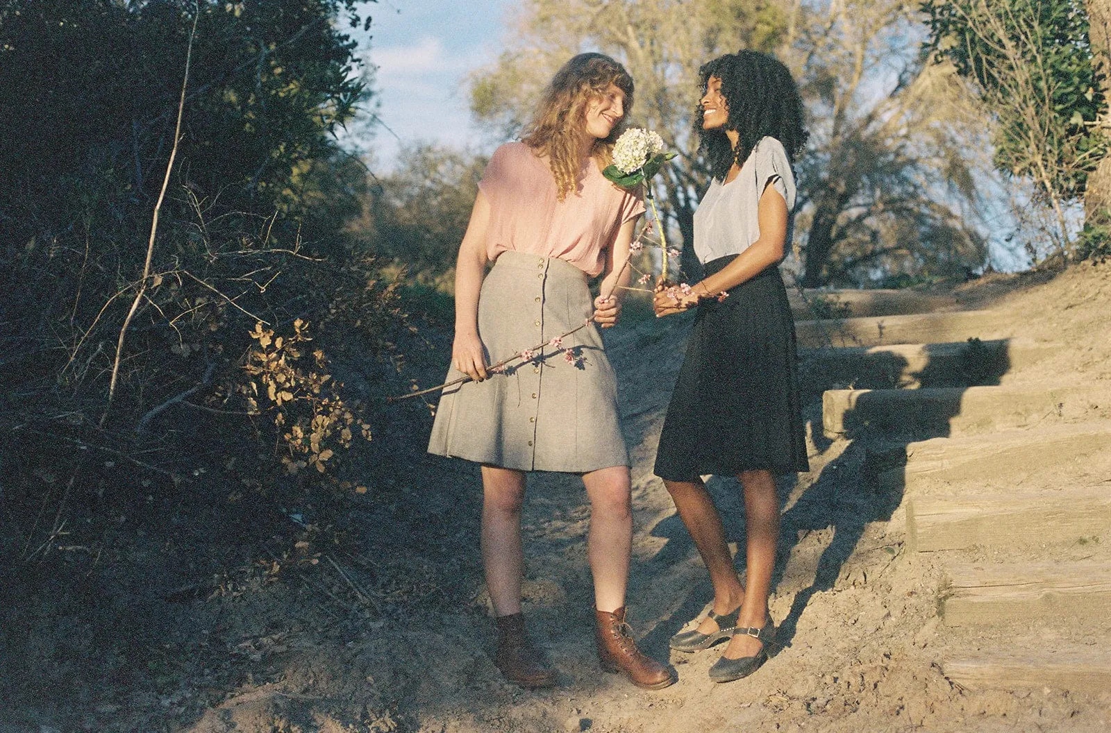 Bae Skirt in Taupe Linen Cozy Layer FlexibleKnees