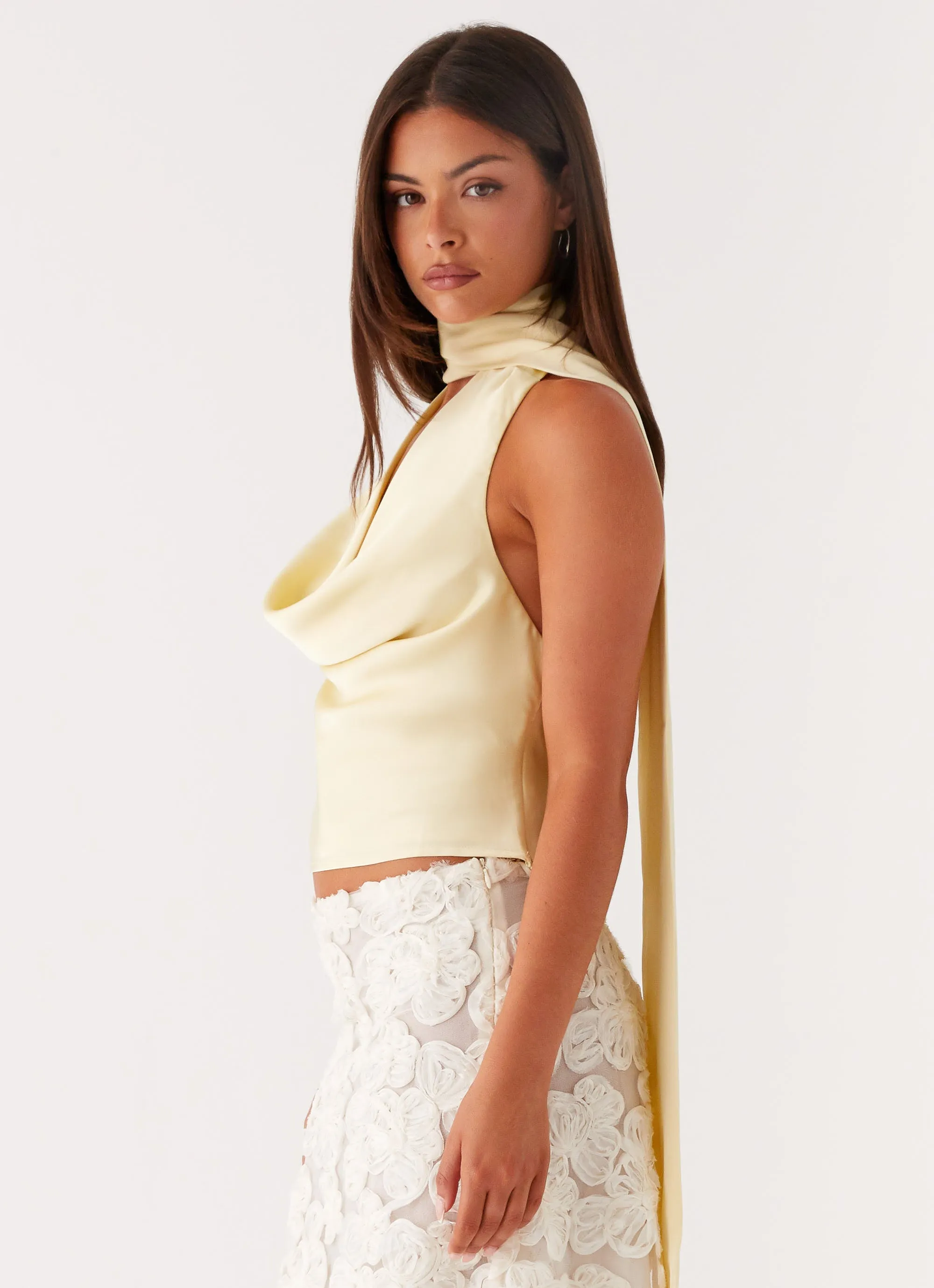 AllPurposeWear Catching Feelings Top - Yellow