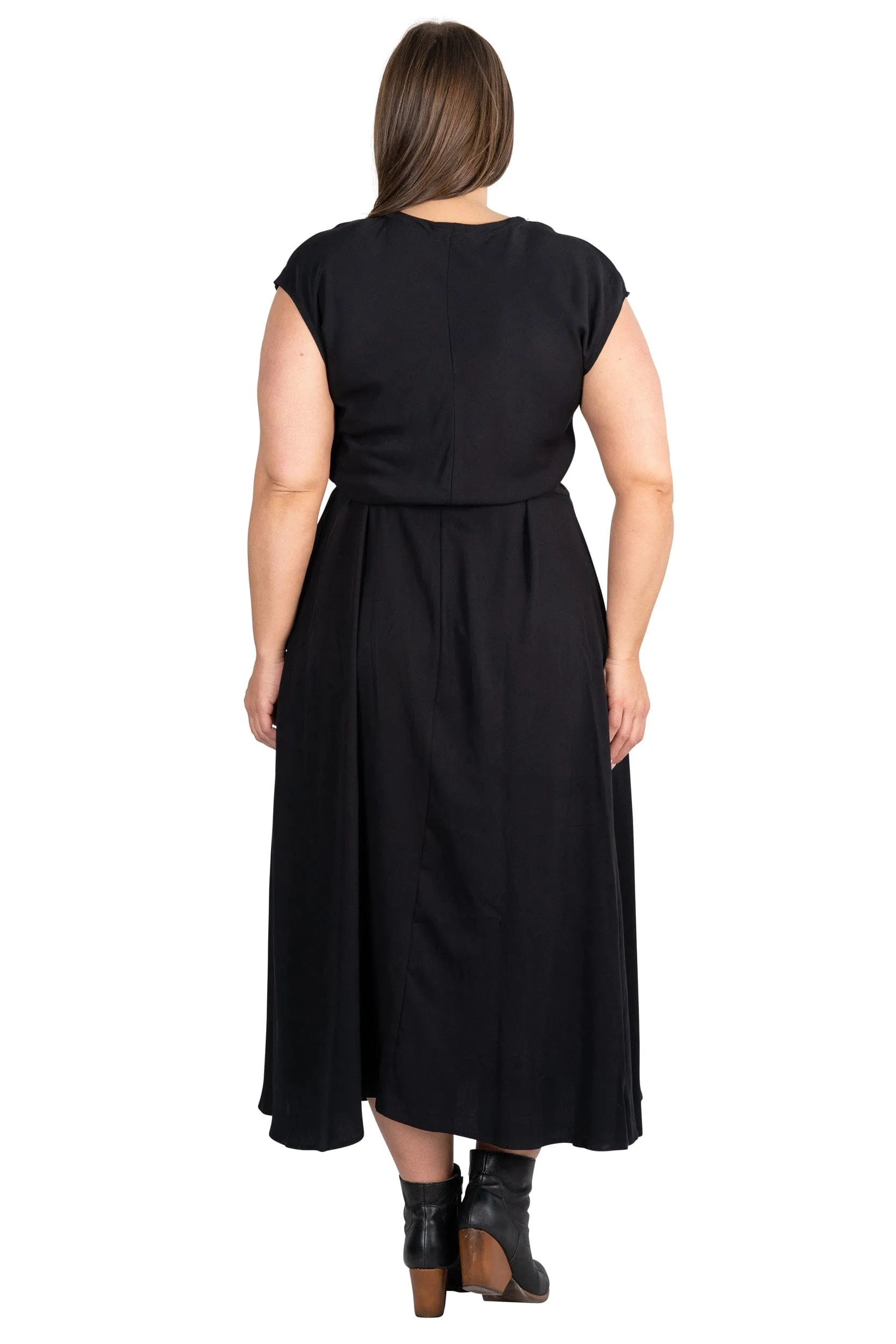 Belted Bias Dress in Black Pure Tone