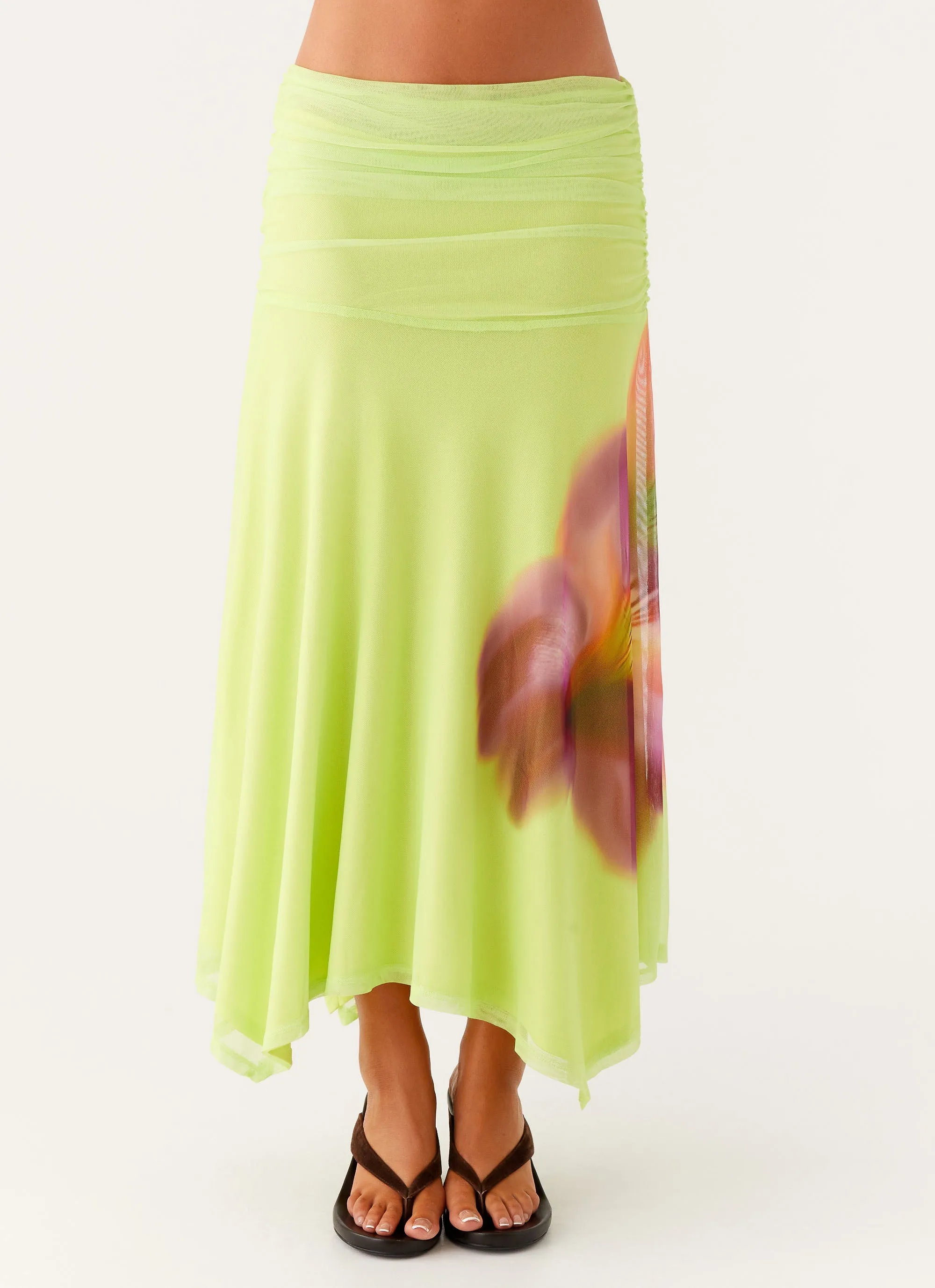 High low hem Liana Ruched Maxi Skirt - Green Tropical