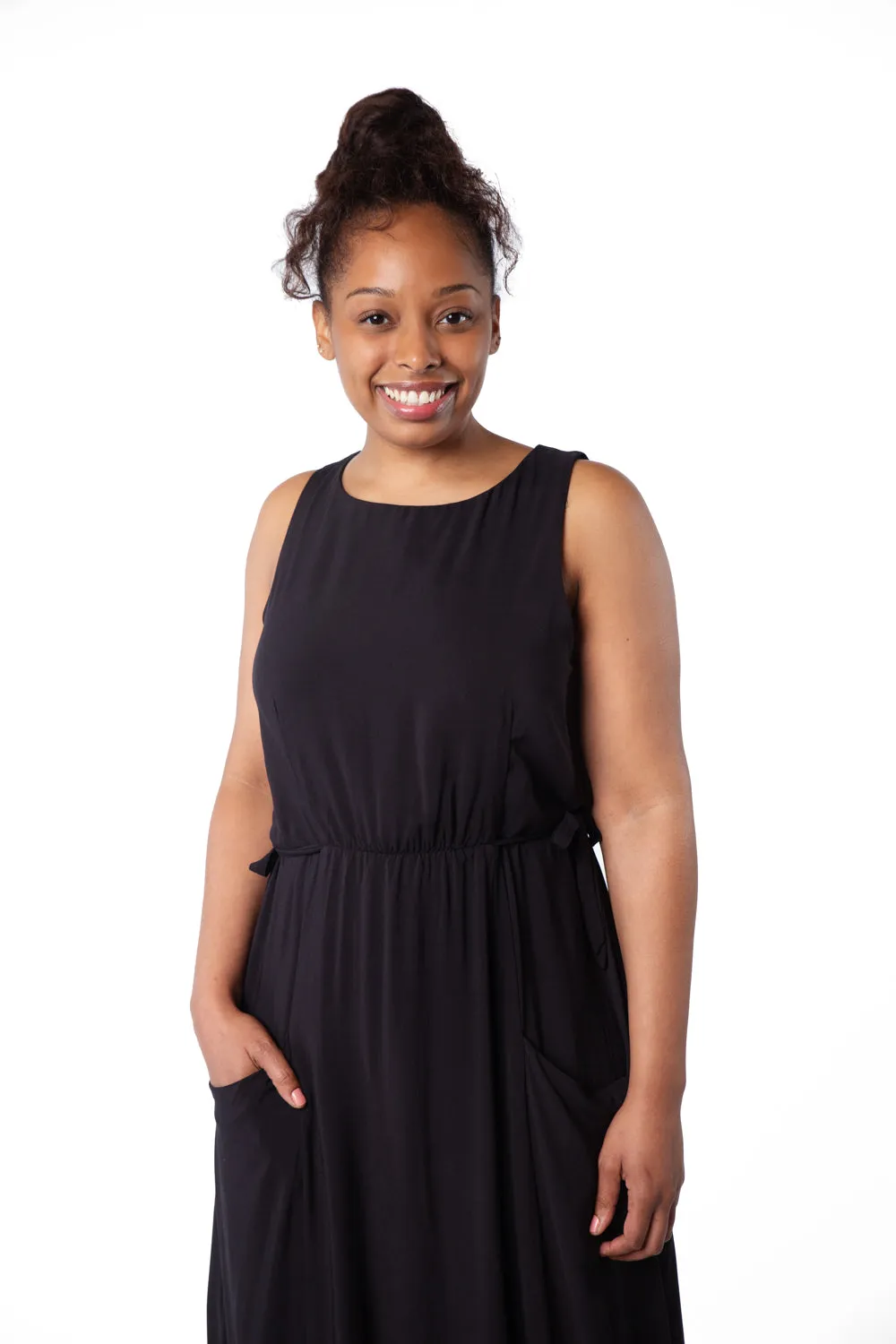 Quick Outfit Minimal Comfort Rhiannon Dress in Black Challis