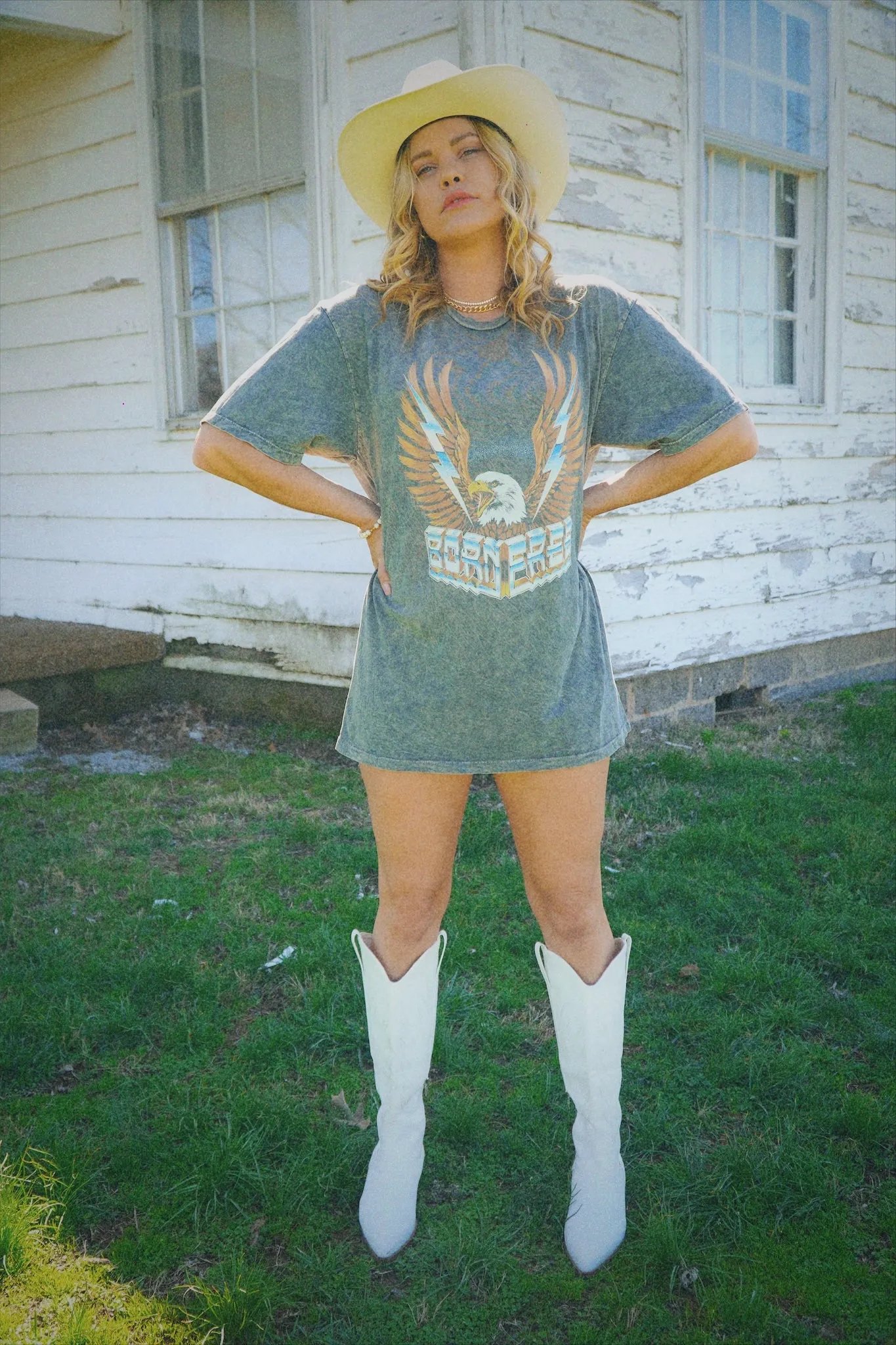 Everyday Fashion summer top Born Free Eagle Graphic Tee - Stone Gray