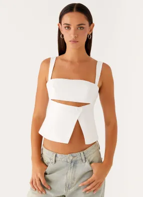 Tagless Design Wrinkle Free Weave Pia Cut Out Top - White
