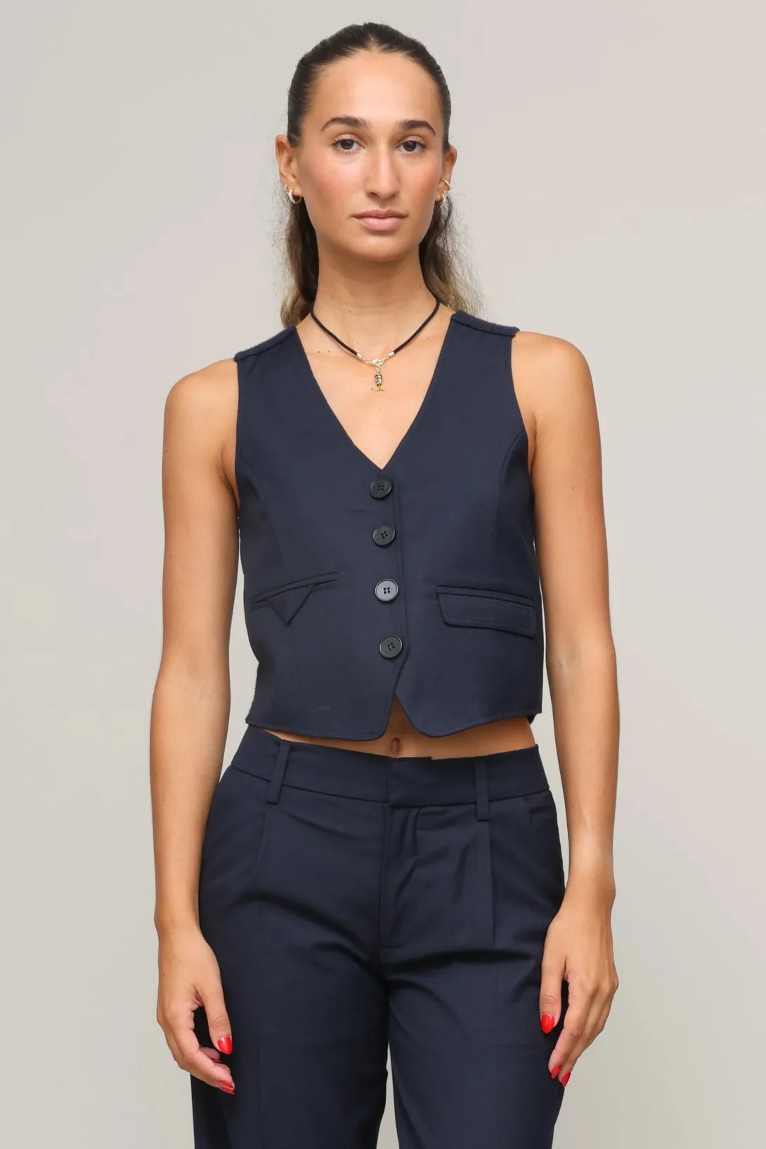 Jules Vest Modern Design