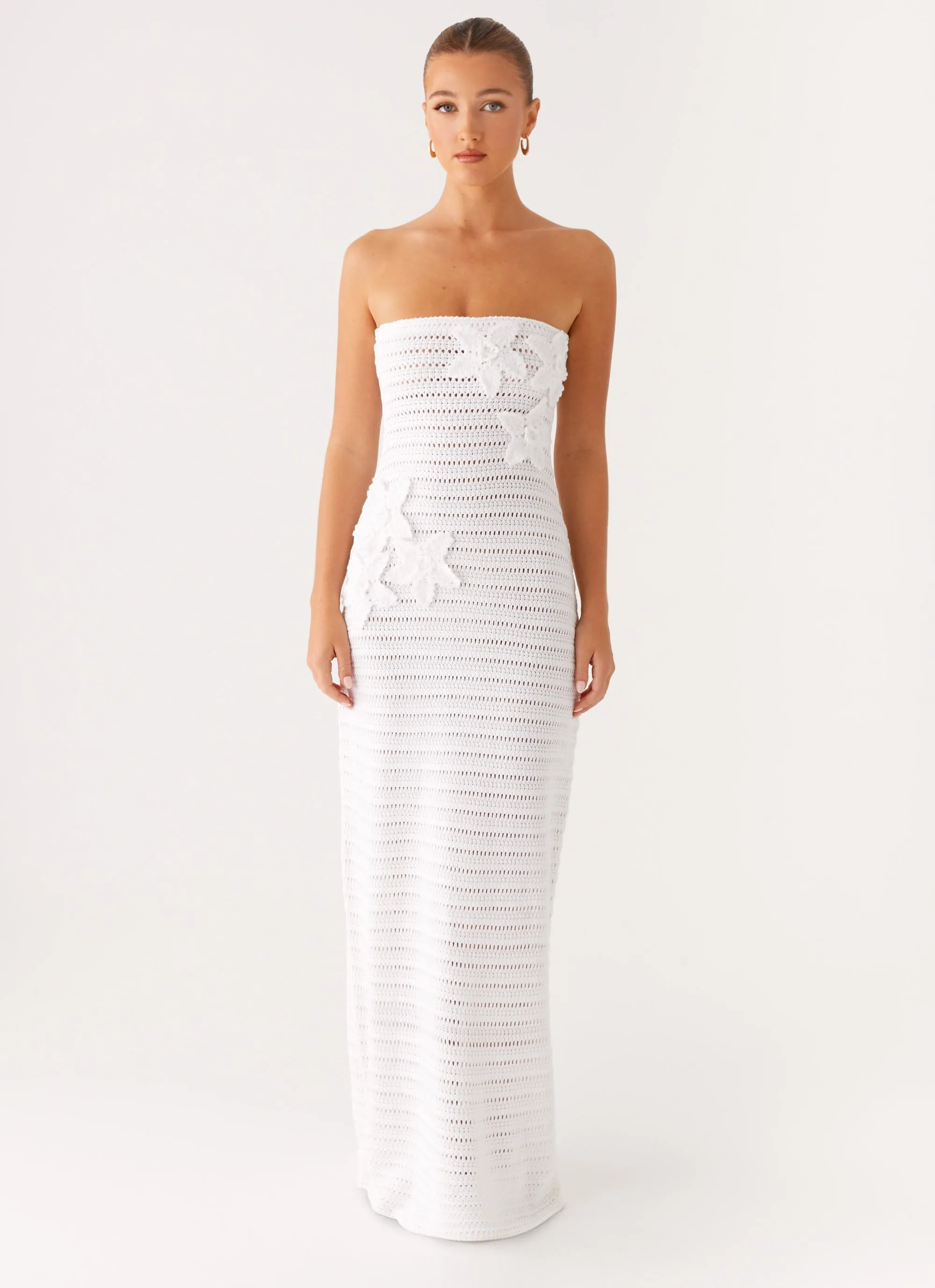 Sleek Outline Cool Palette Diaz Crochet Maxi Dress - White