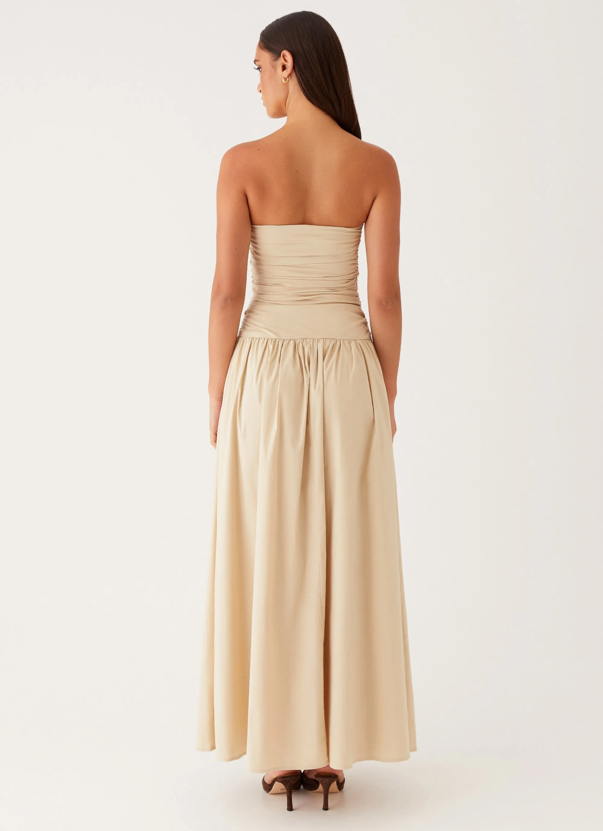 Flowing Lines Versatile Design Carmel Maxi Dress - Ivory