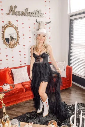 Timeless Fit Look Sleek long-sleeve dress Enchanted Ruffle Skirt Lined Dress - Black