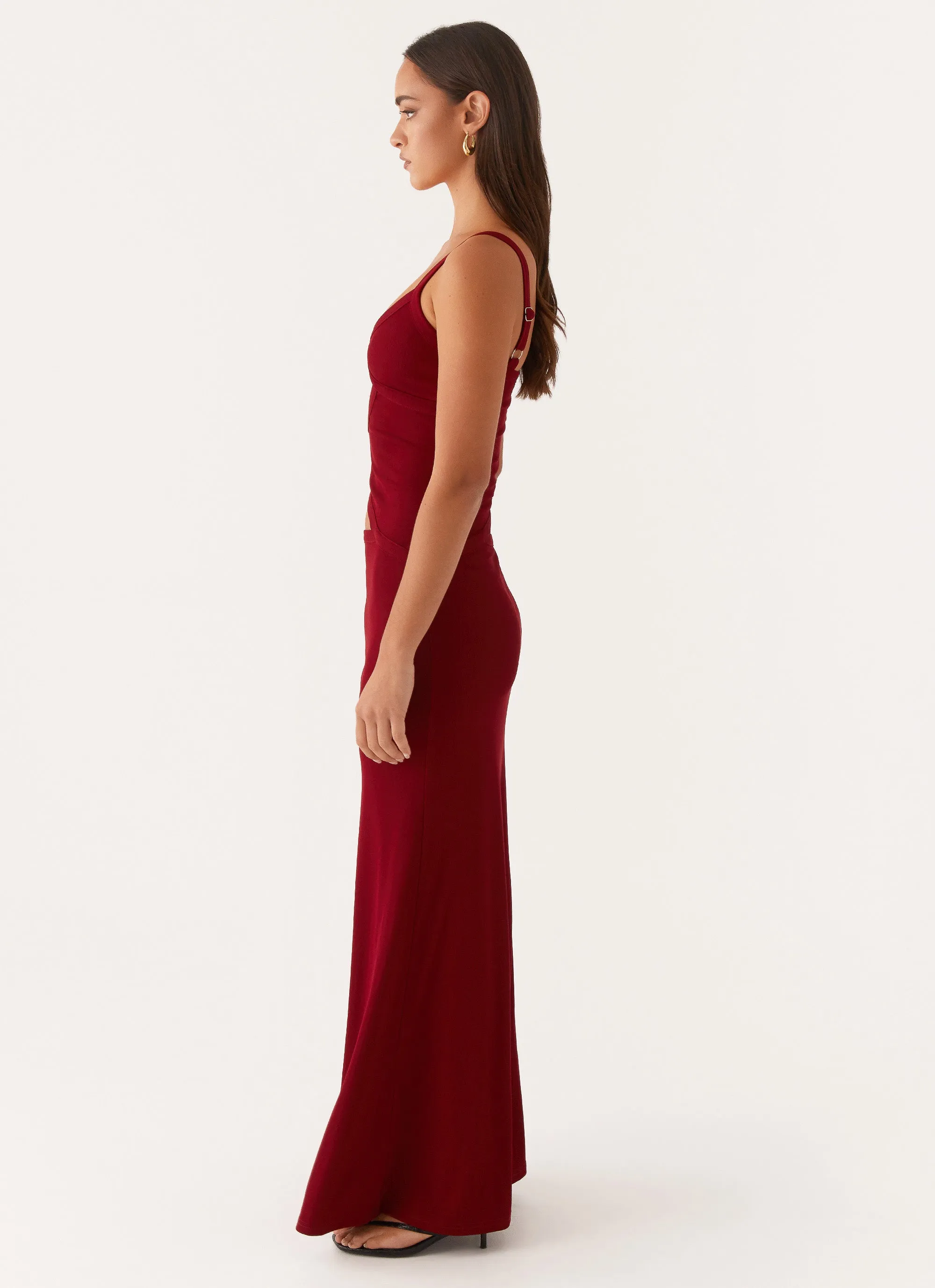 Day-To-Night Wear Elegant Motion Jocelyn Maxi Dress - Maroon