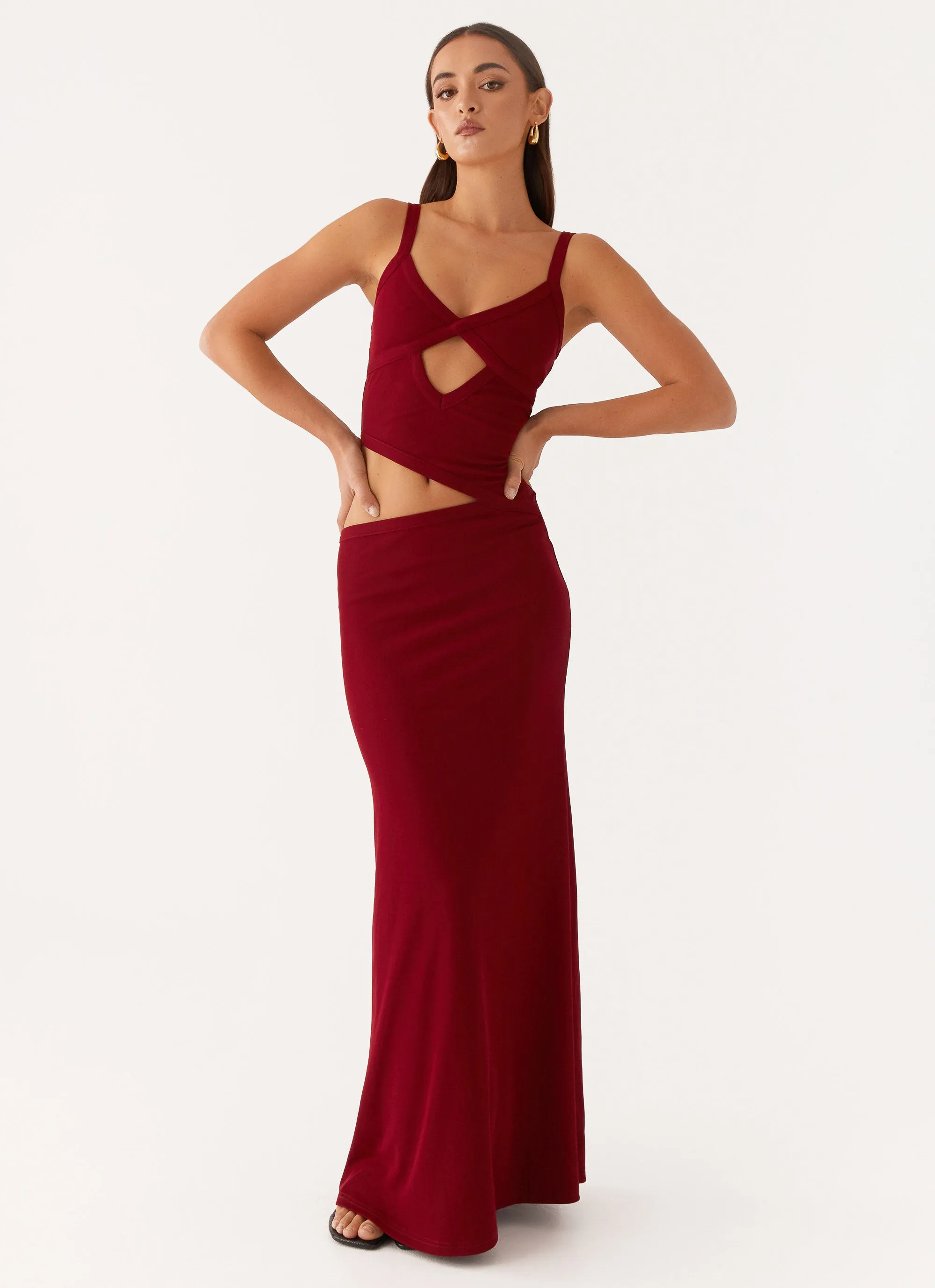 Jocelyn Maxi Dress - Maroon Playful and flirty dress