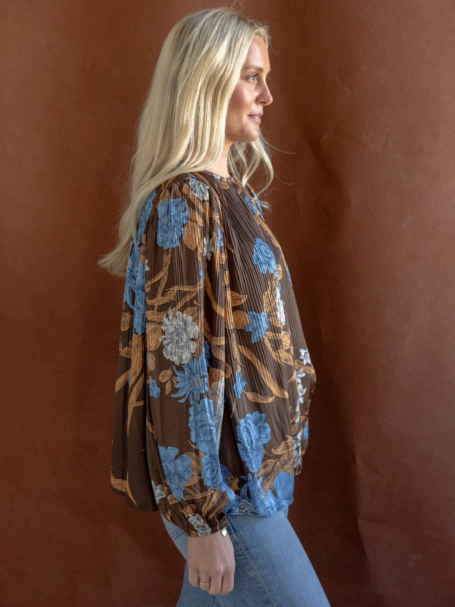 UVProtection Coating Nancy Pleated Floral Blouse