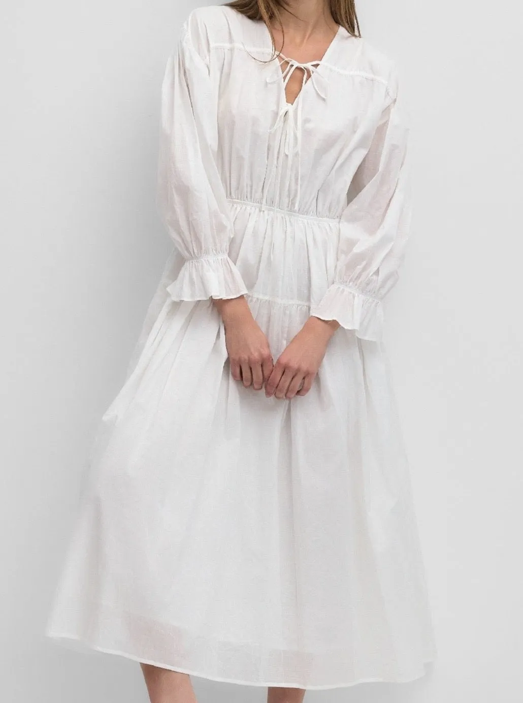 Vivian Dress - White Fall Mood