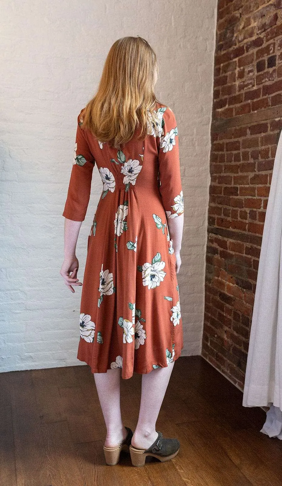 Fiona Dress in Sienna Magnolia Flare Breeze Urban Light