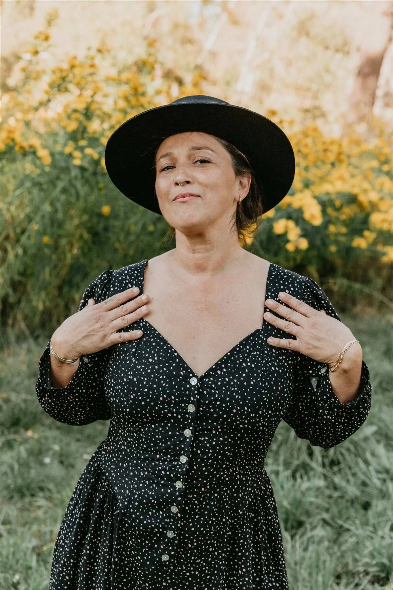 Prairie Dress in Black Dot Calm Tone