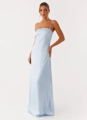Aster Bloom Maxi Dress - Blue Chilly Day Wear Trend Fit