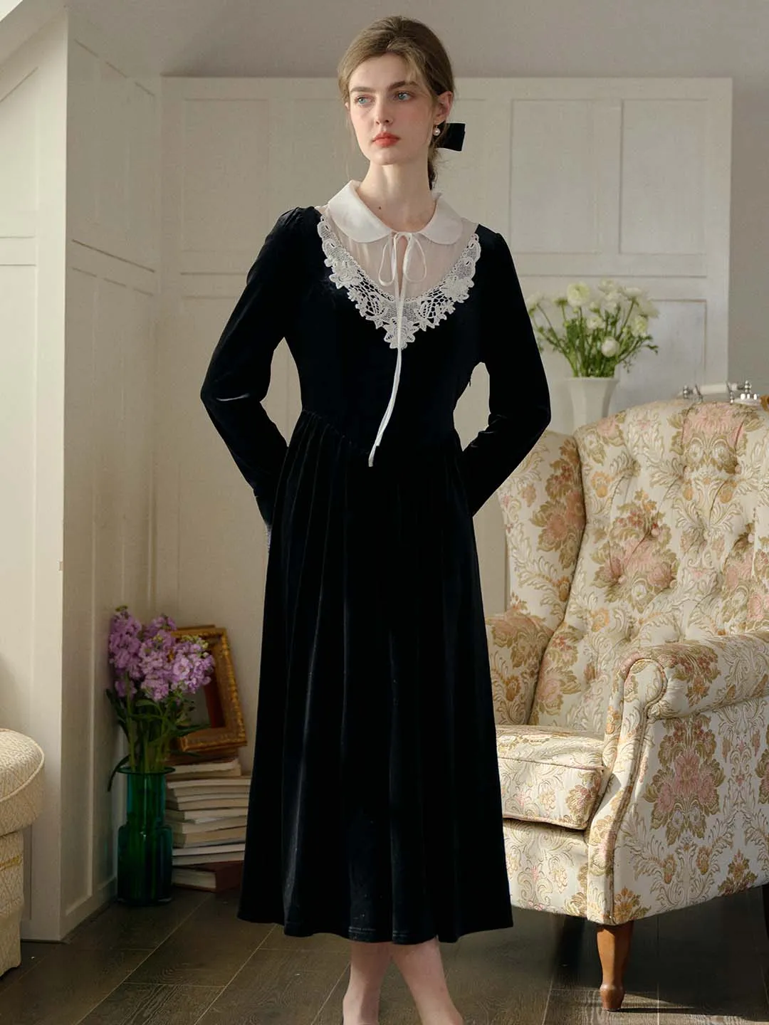 Shared Glow Cora Contrast Lace Flounce Sleeve Velvet Dress-Black