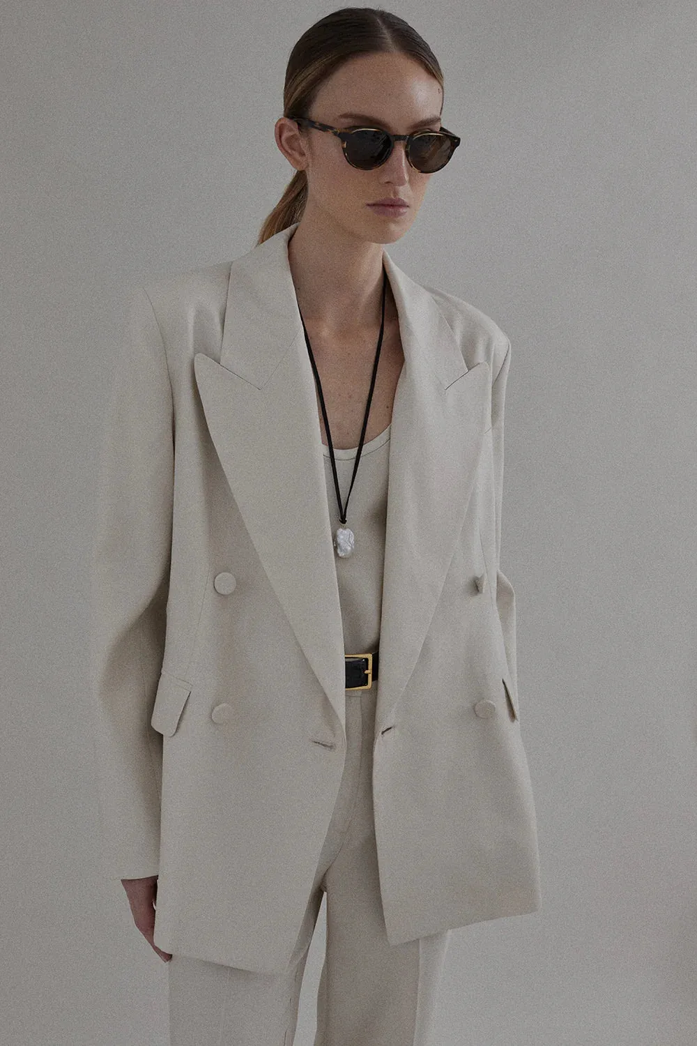 Costanza Blazer in Oyster Durable Seams