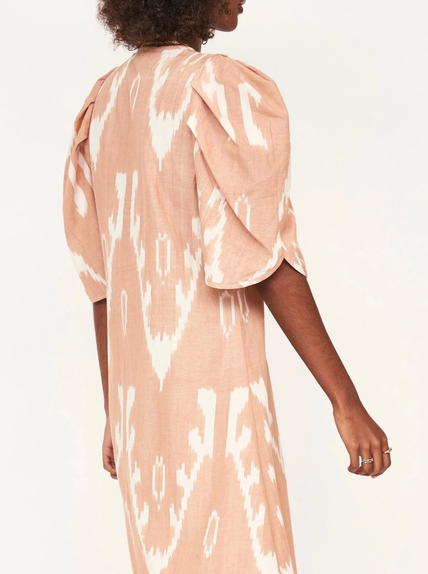 Mirth Cassis in Conch Ikat/ Flat Hem Eco-Lining Metallic-Shine