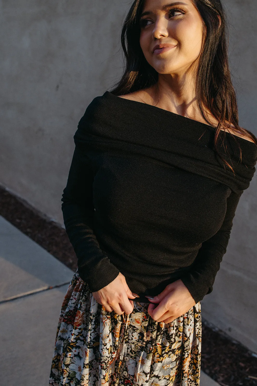 Quick Dry Integration Carbon Off Shoulder Sweater