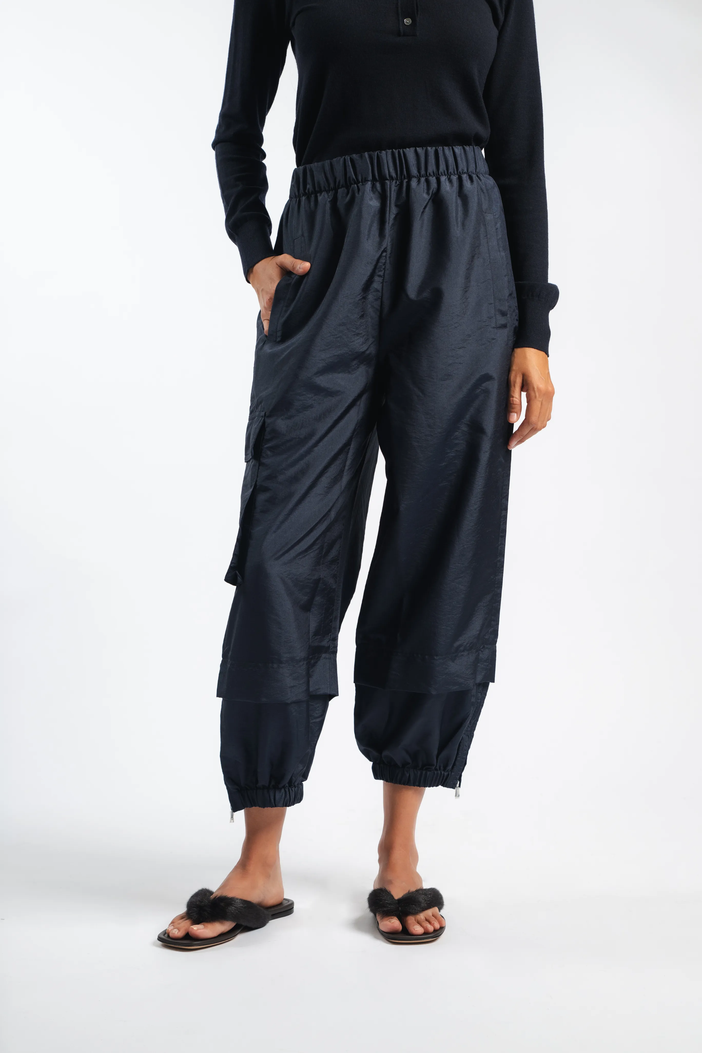 Casual Comfort Crispy Nylon Wilt Pull On Jogger