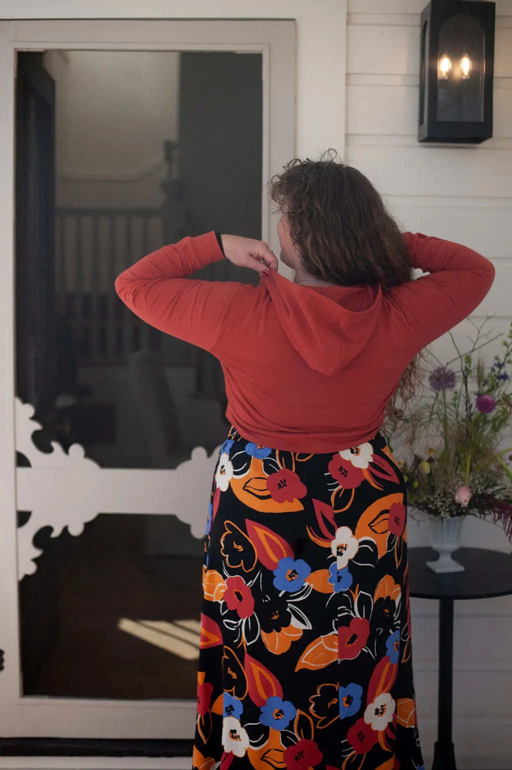 Reflective Detailing ButtonDownCollar Cropped Hoodie In Coral