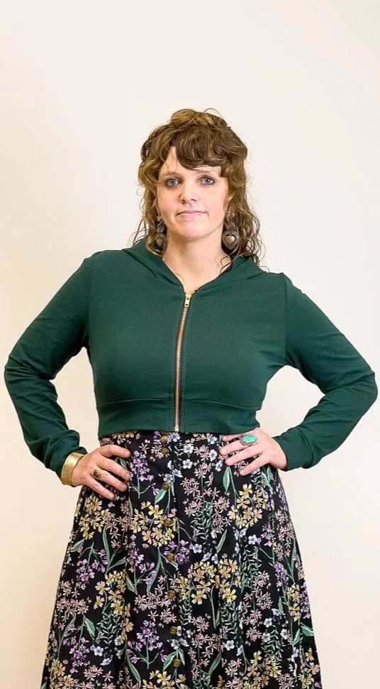 ArticulatedElbowShaping Flatlock Seam Technique Cropped Hoodie in Fern Green Modal