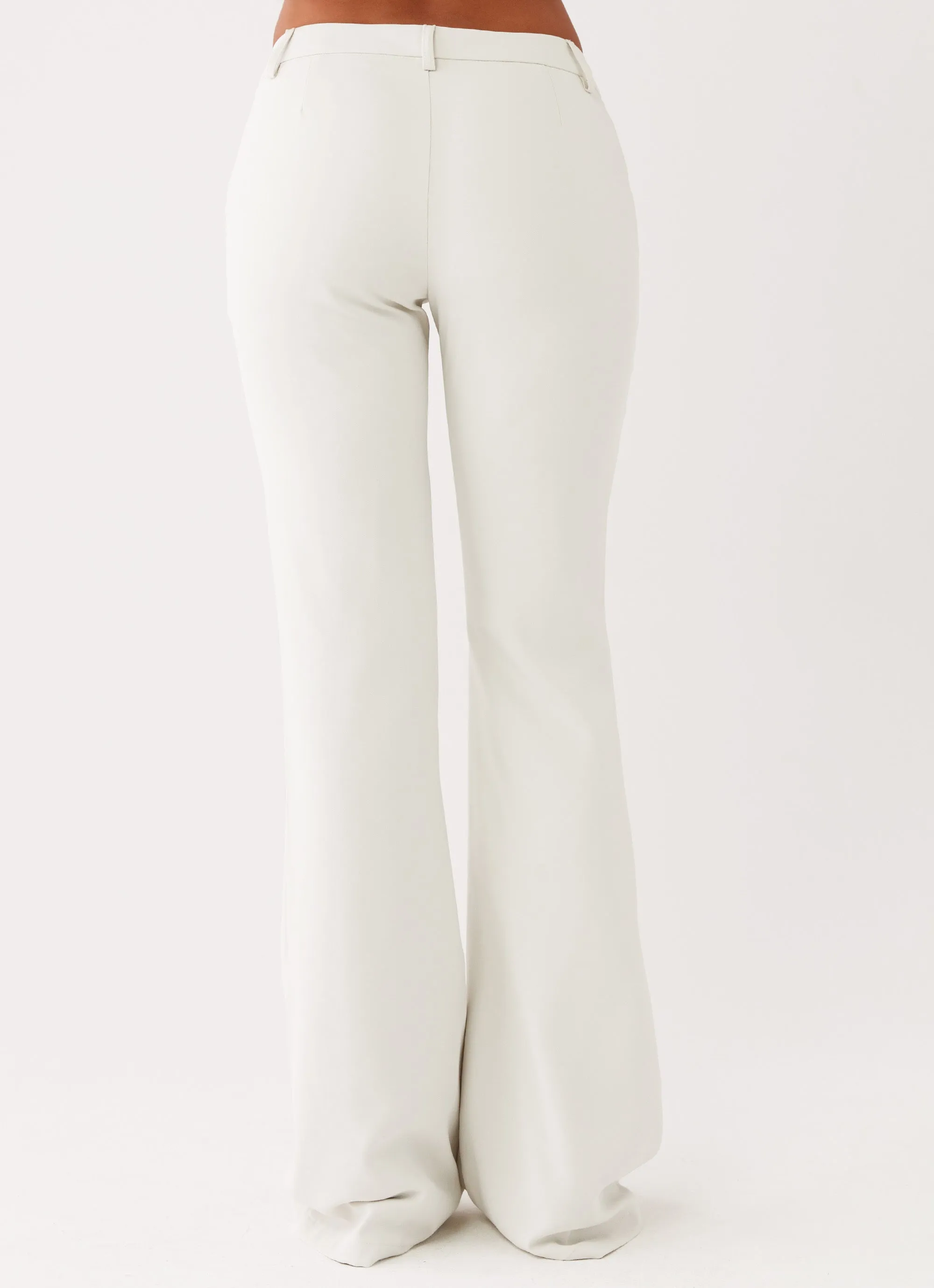 Active Lifestyle Active Fit Cyra Low Rise Slim Fit Pants - Ivory