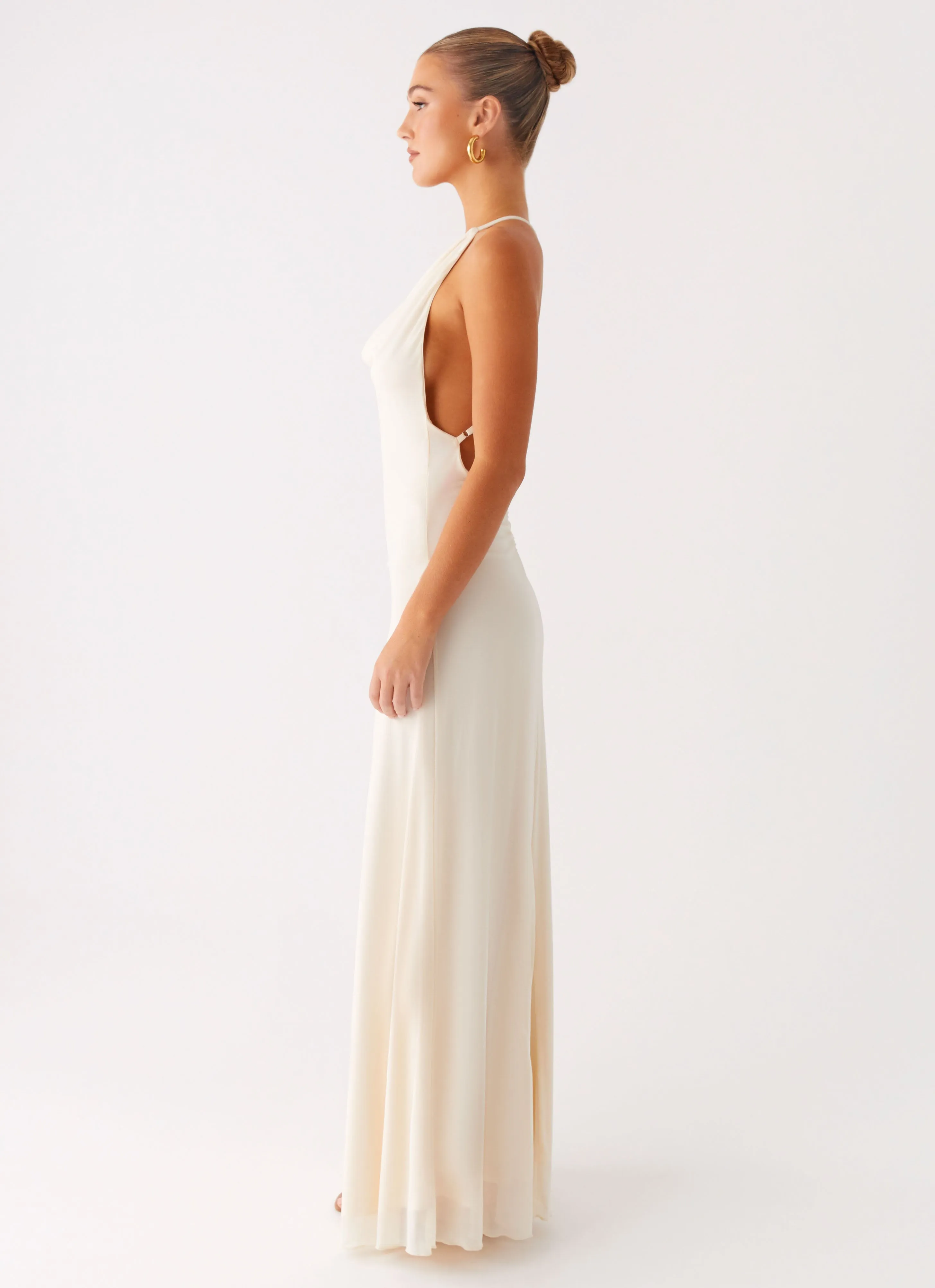 Soft Cut Dreamy Silhouette Dahliana Maxi Dress - Off White