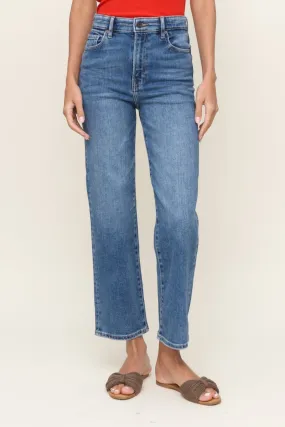 Tracey Crop Relaxed Straight Comfy Look