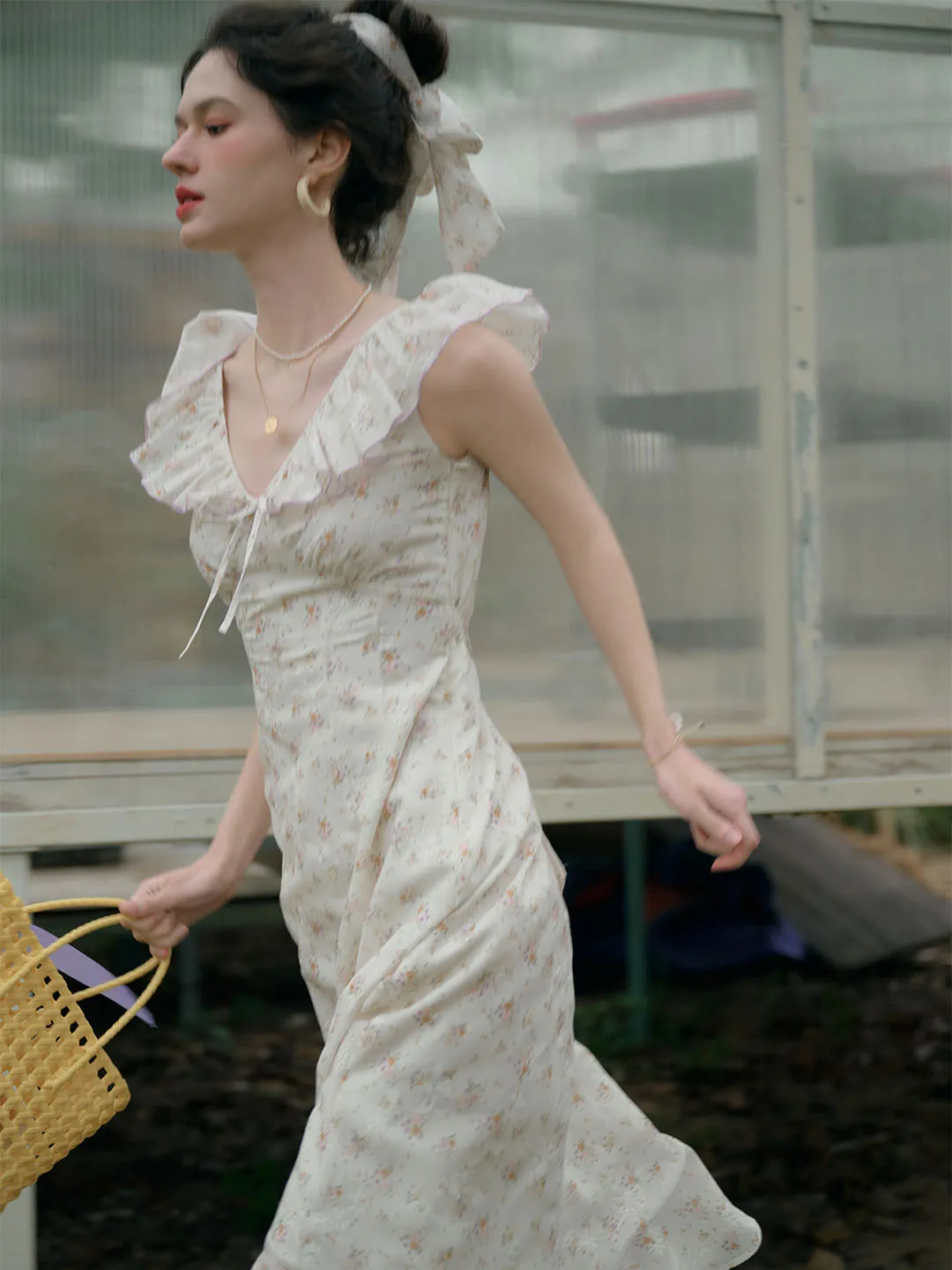 Danna Floral Embroidery Printed V-neck Bow Ruffle Sleeve Dress Fresh Energy