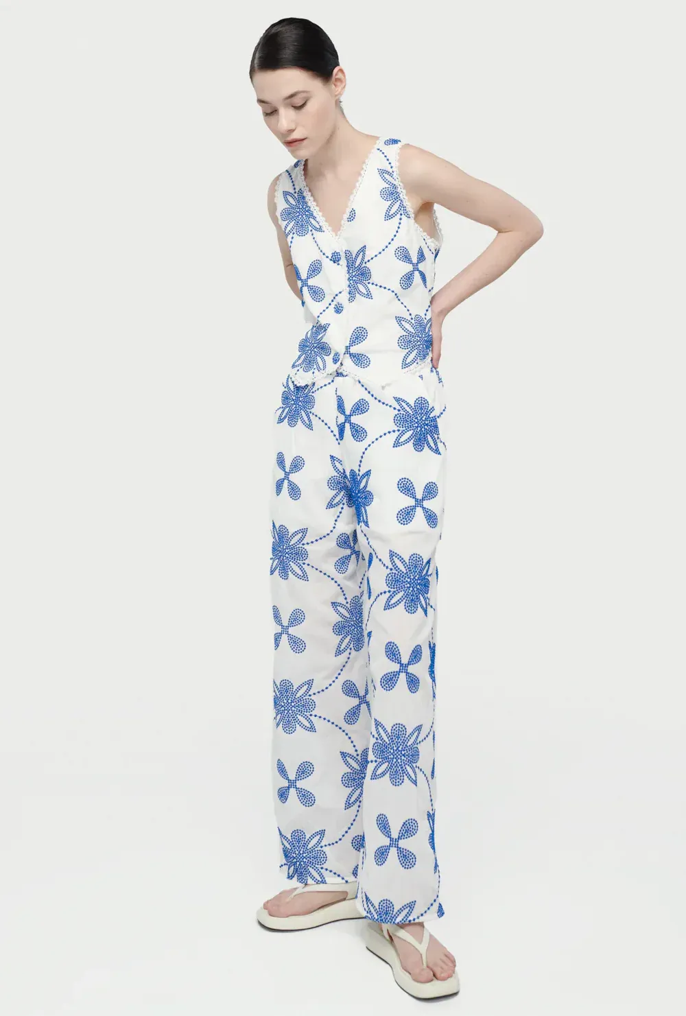 DAPHNE PANTS WHITE/BLUE Frayed hem Classic Elegance