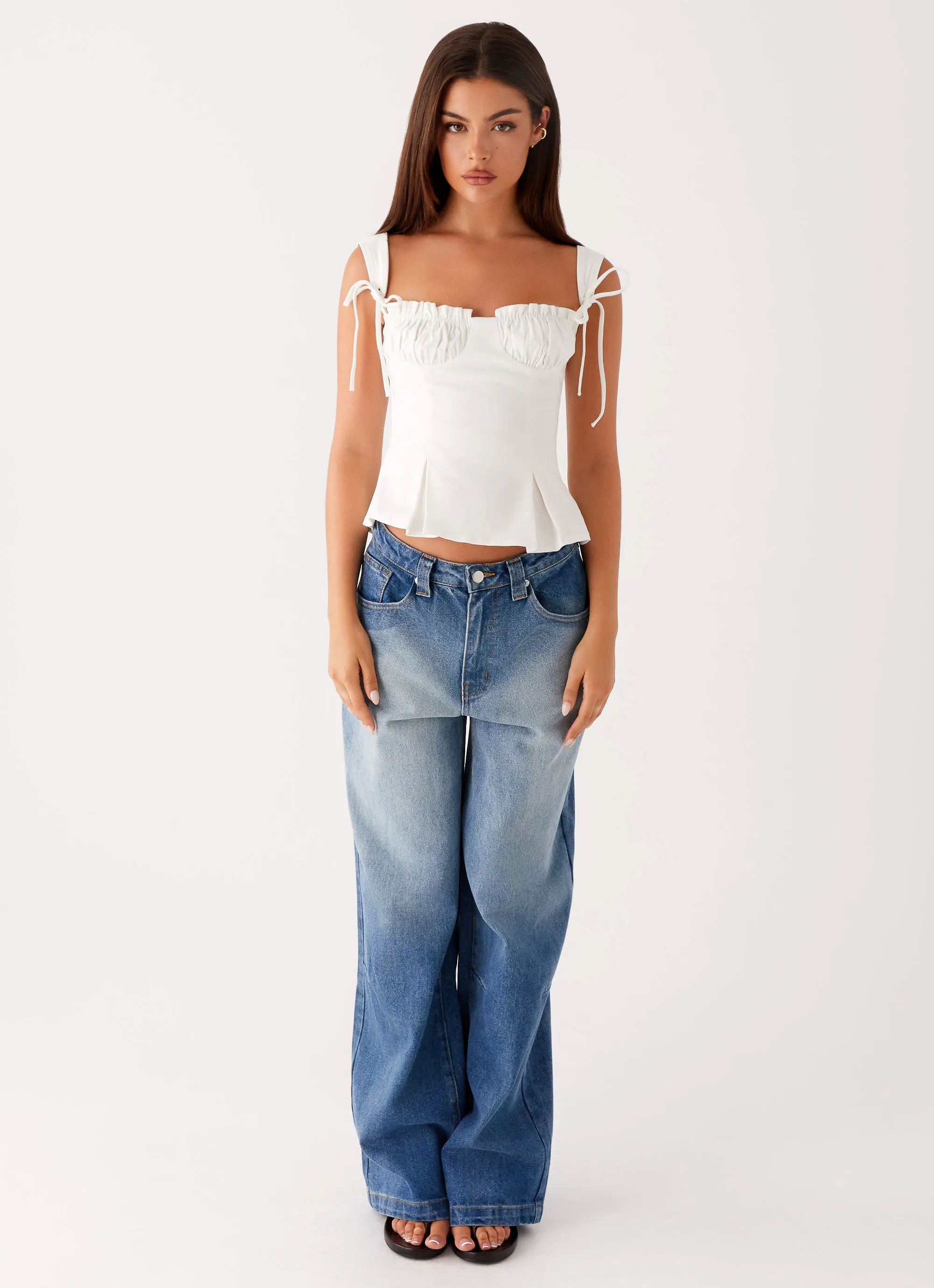 DoubleLayeredCollar AdvancedAirflowChannels Daydreams Top - White