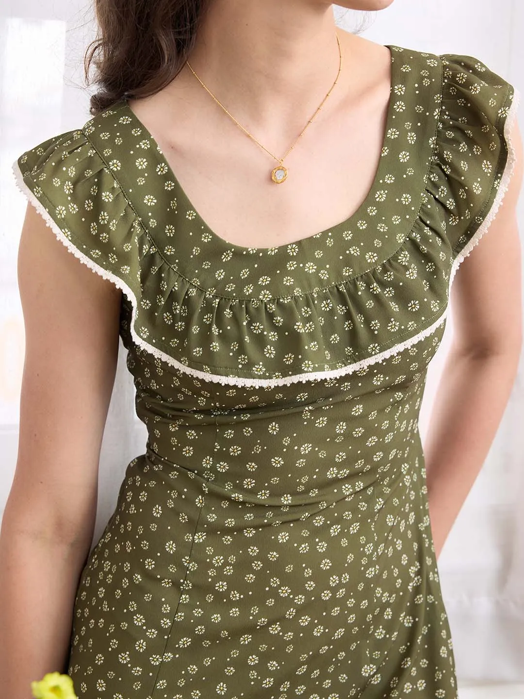 Denver Ditsy Floral Print Ruffle Trim Split Dress Sharp Finish