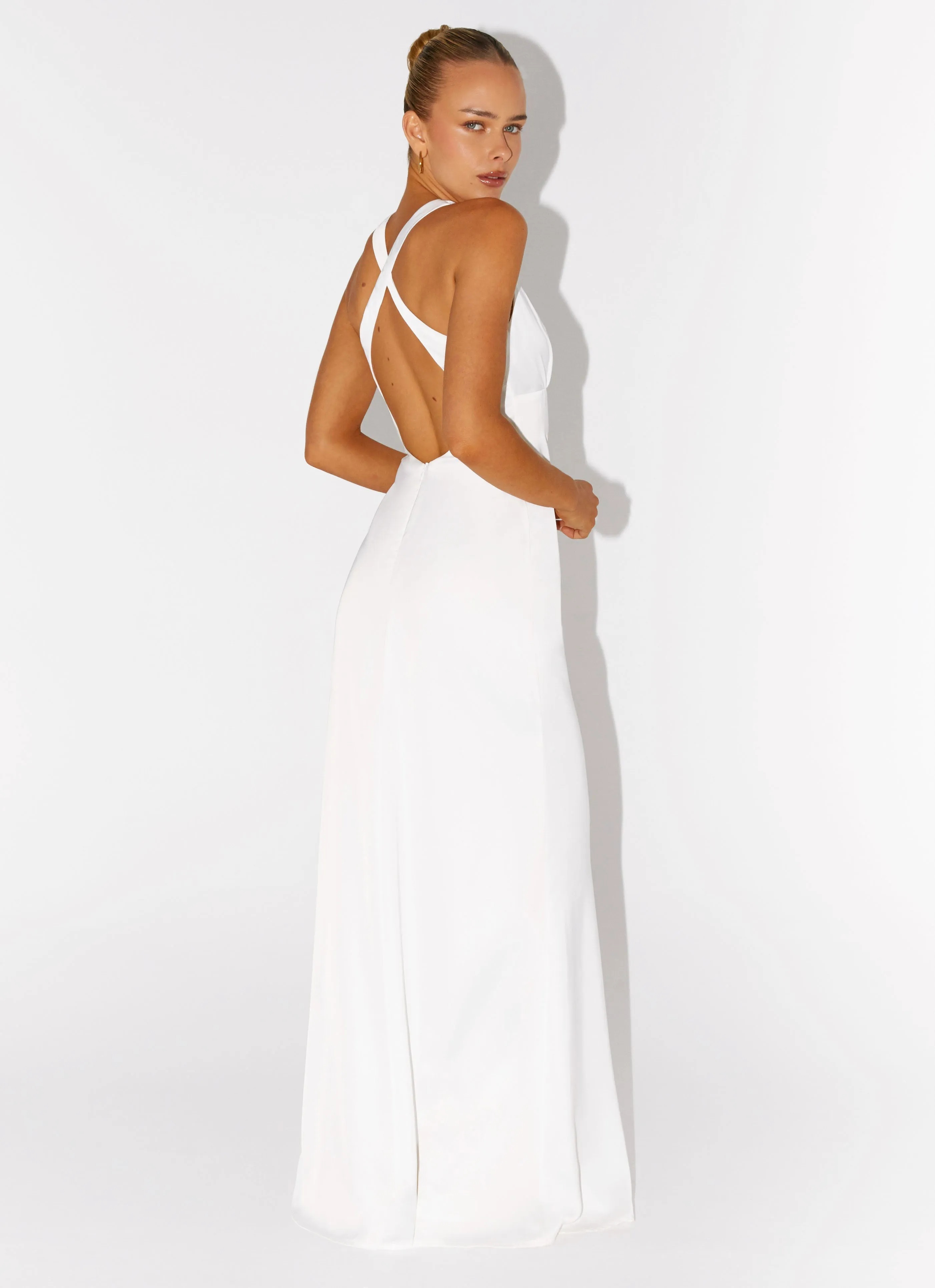 Desi Halterneck Maxi Dress - White All-season garment Retro Detail