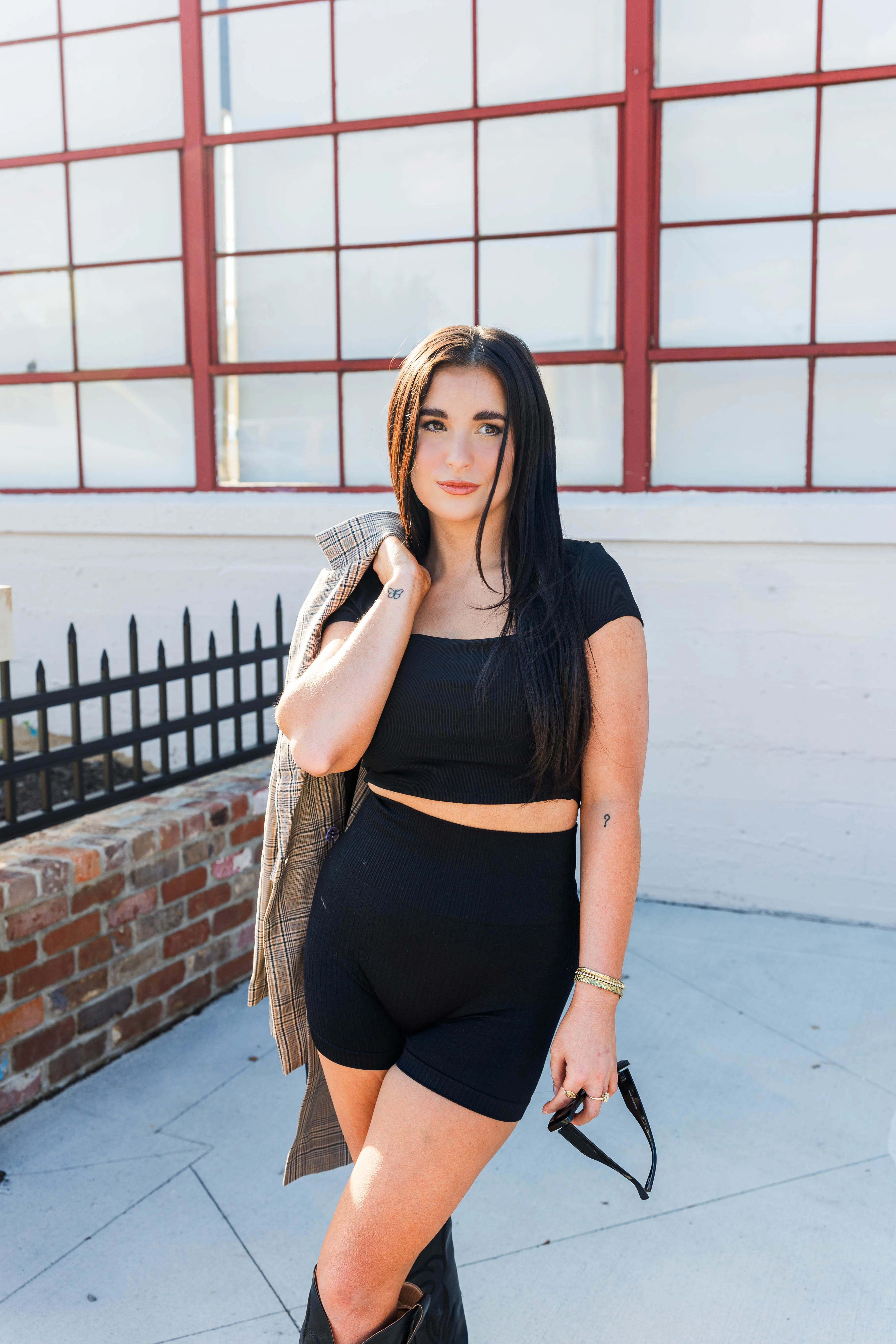 Daily Wear Sleek Ribbed Crop Top- Black