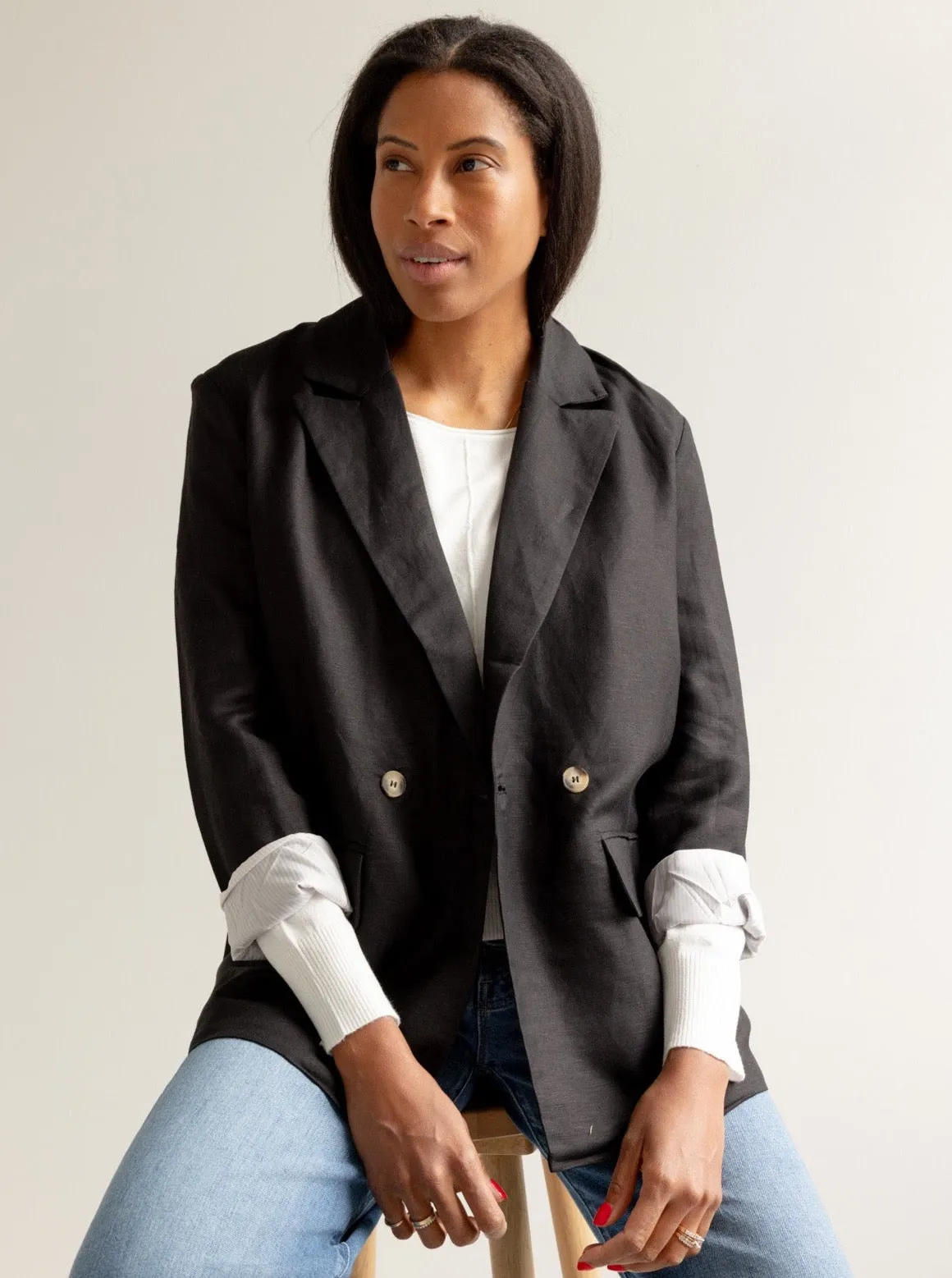 Scratch Resistant Zippers Casual Fit Silhouette Brooklyn Linen Blazer