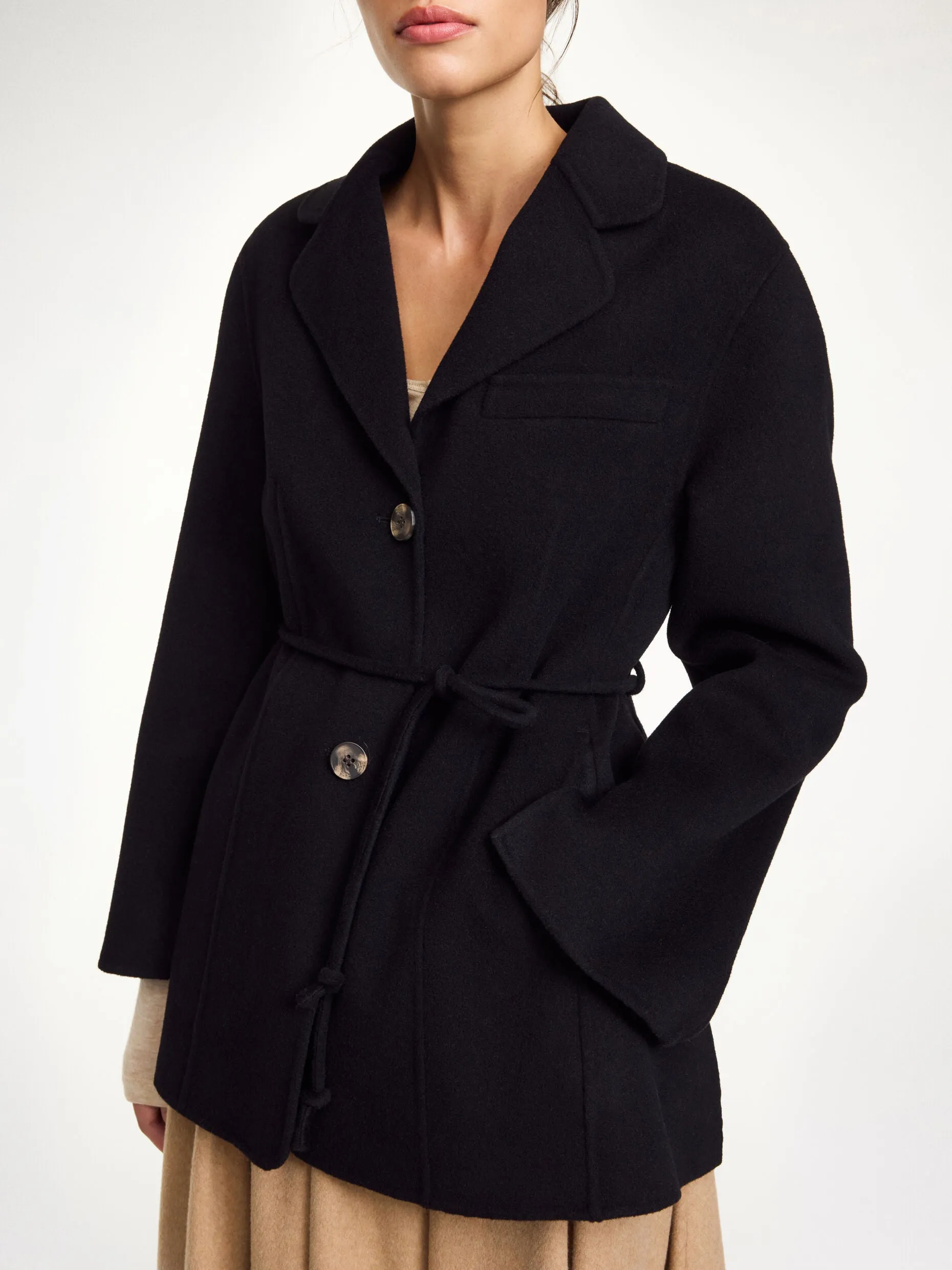Hellen Blazer in Black Comfortable