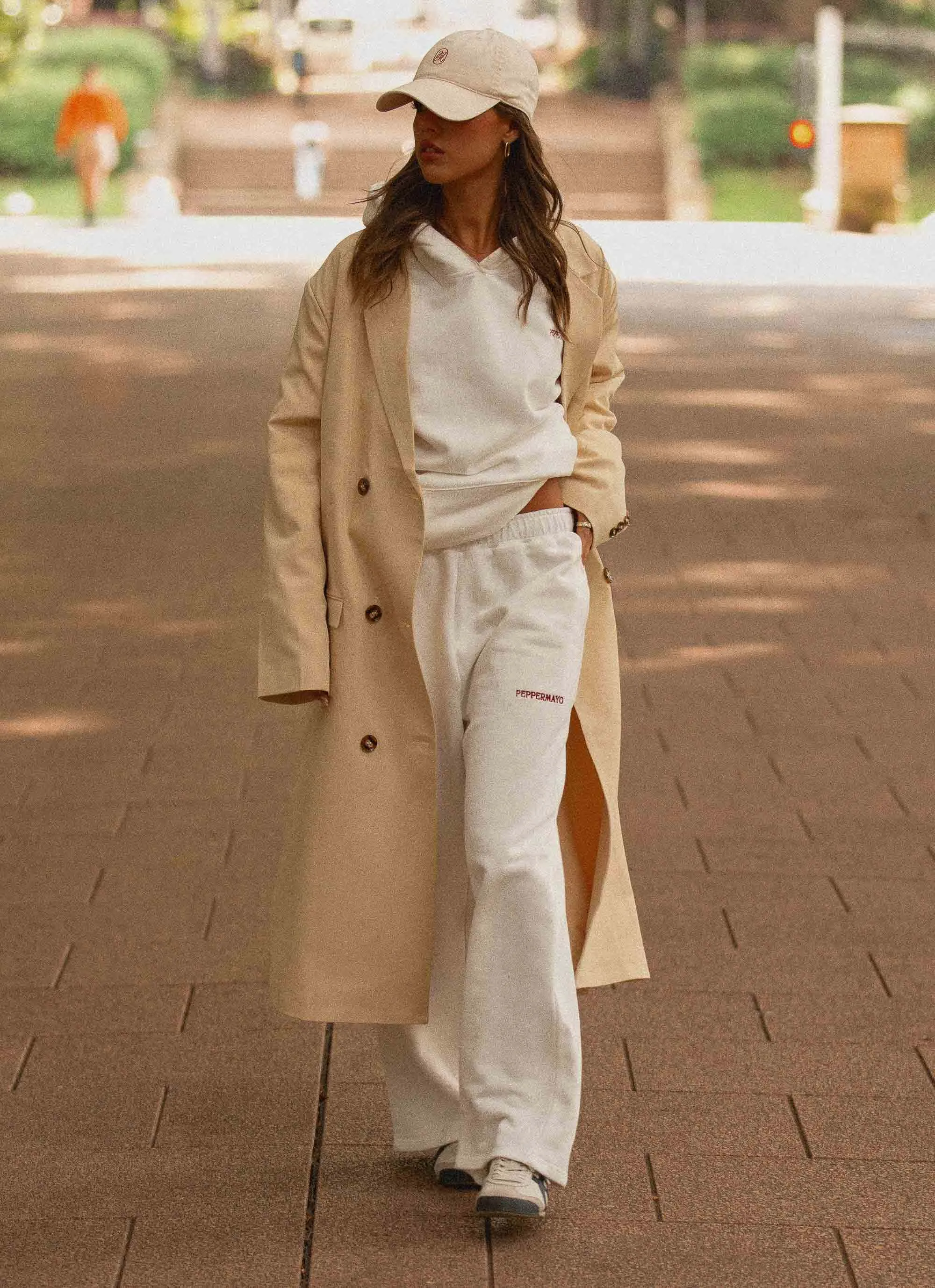 Signature Sweatpants - Ivory Comfort Layer Premium Look